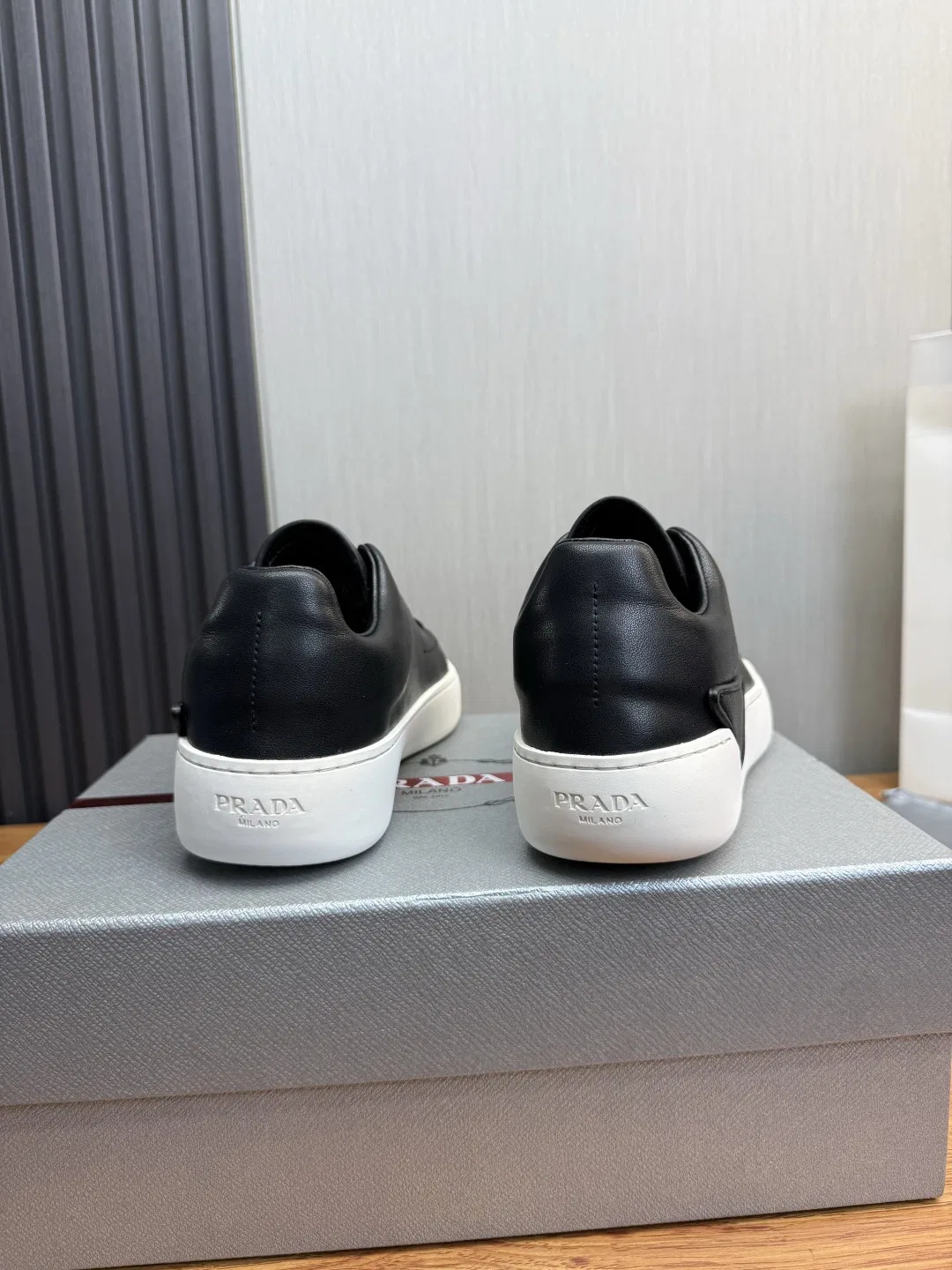 PRA 27FW AXONQXZ 061 스니커즈 4