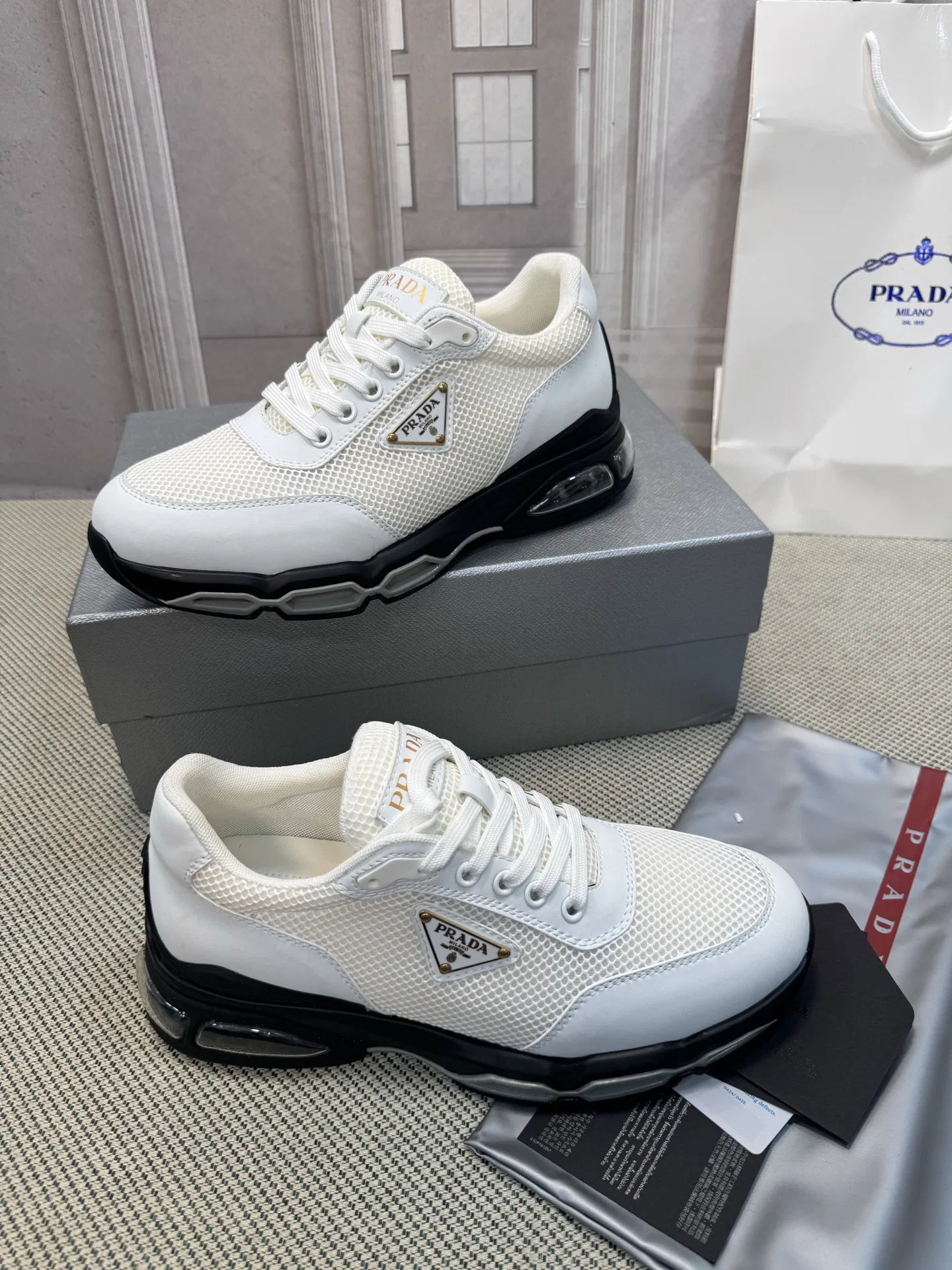 PRA 27FW AXONQXZ 078 스니커즈 3