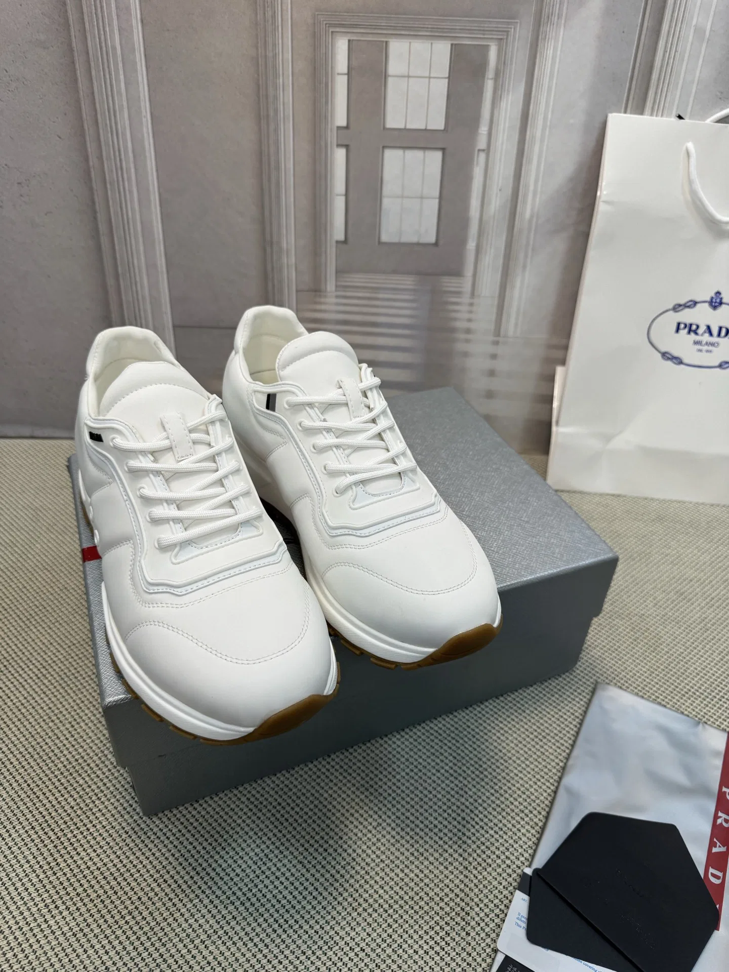 PRA 27FW AXONQXZ 079 스니커즈