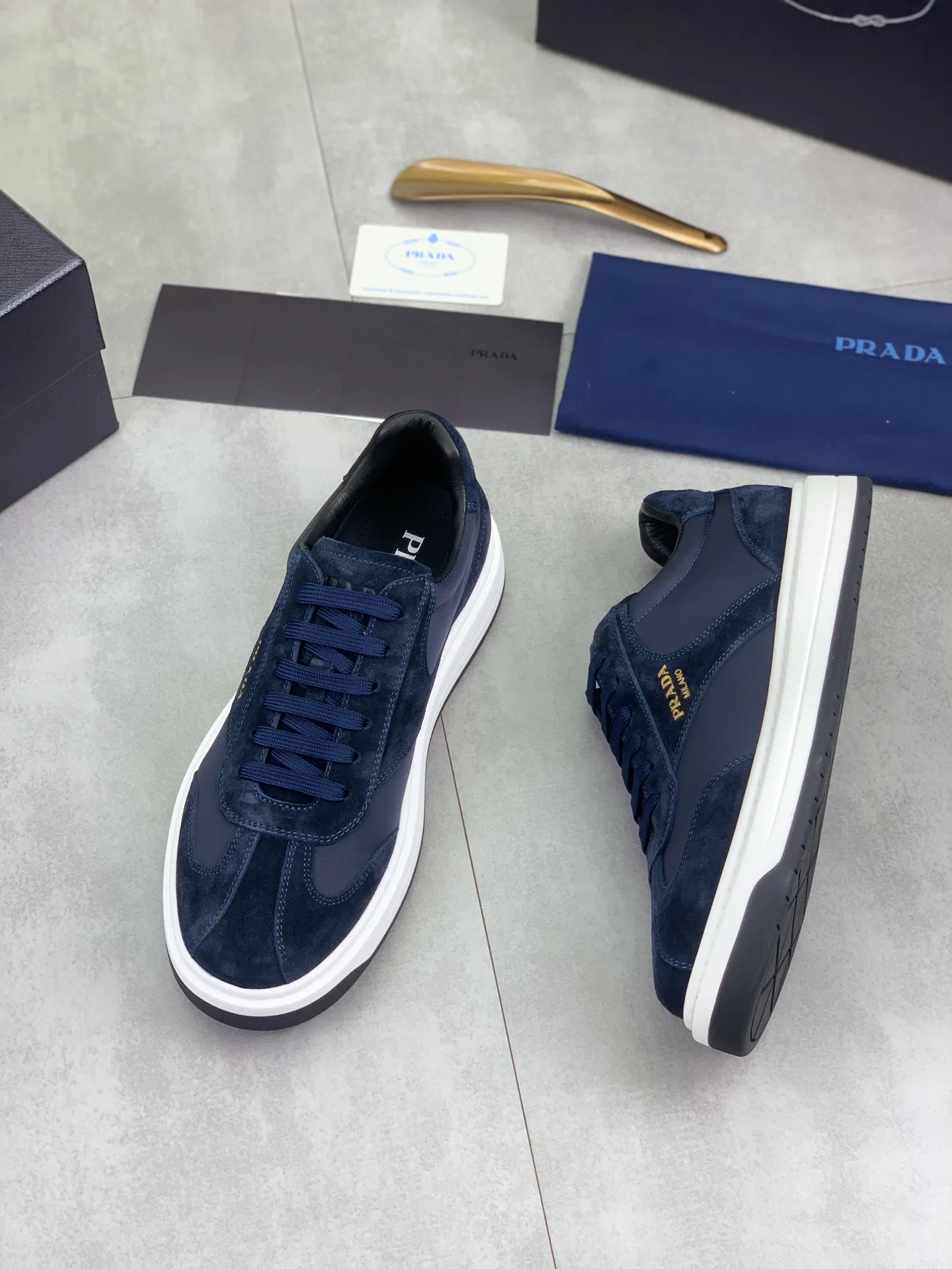 PRA 27FW AXONQXZ 086 스니커즈 4
