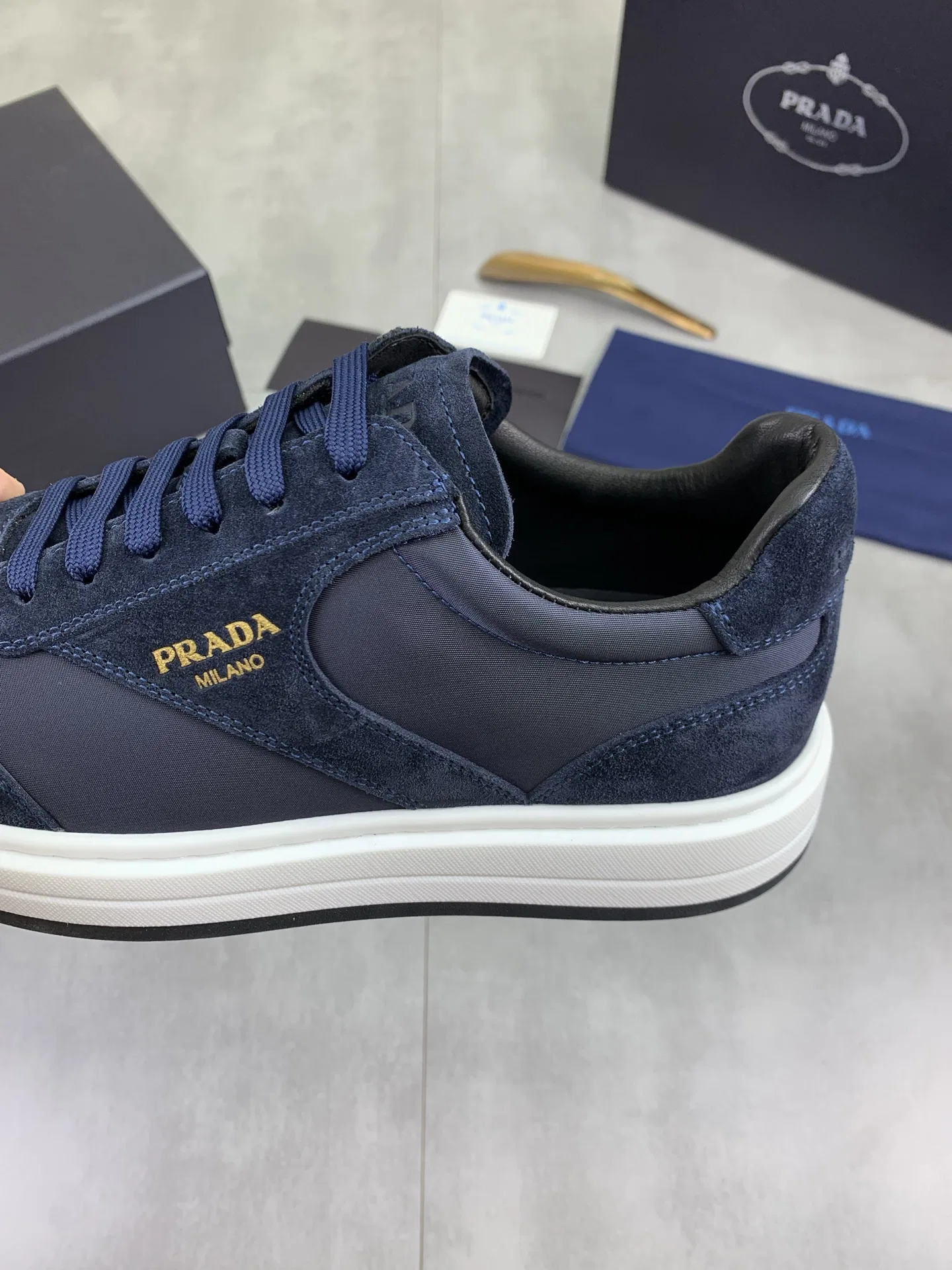 PRA 27FW AXONQXZ 086 스니커즈 6