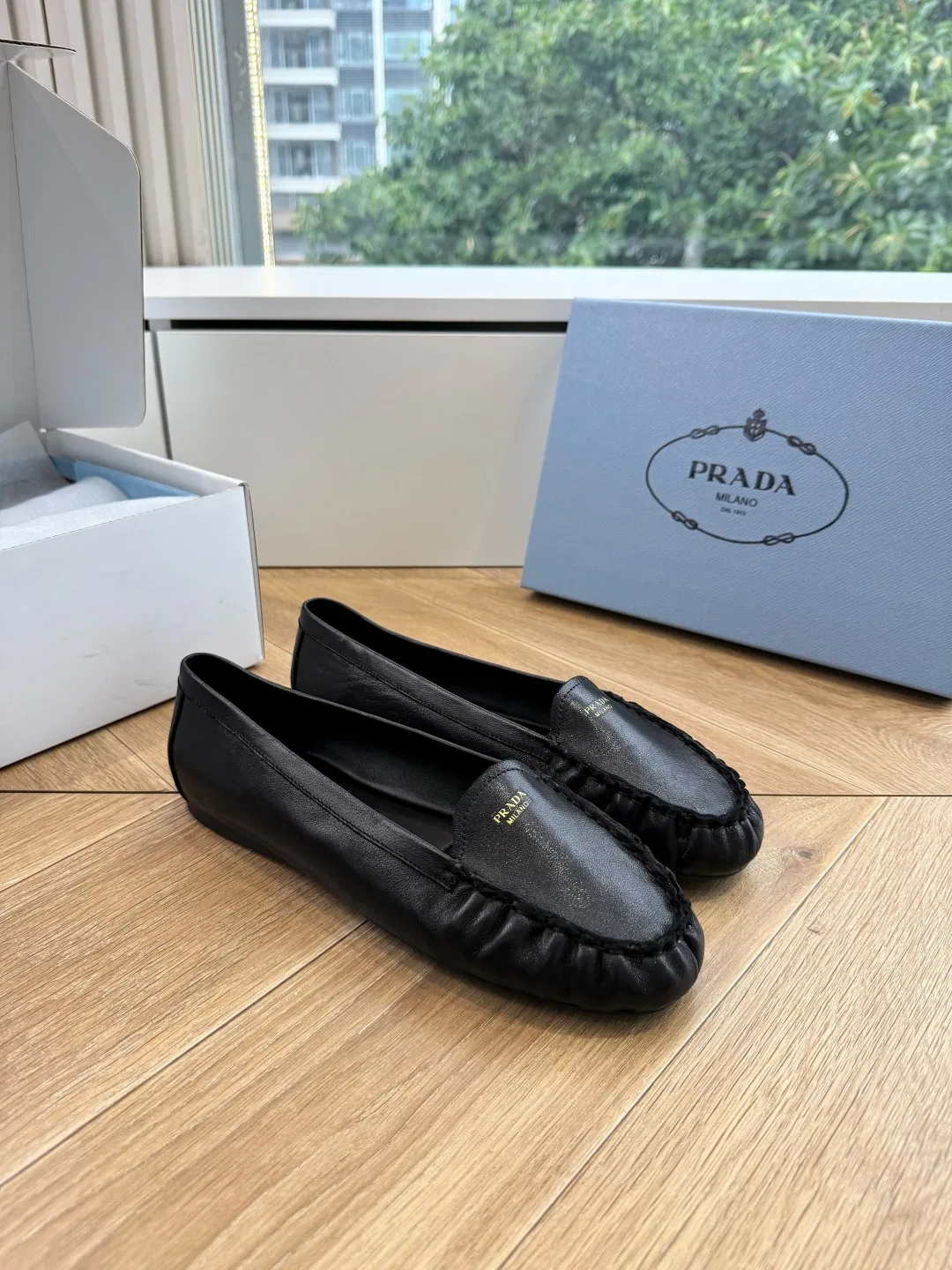 PRA 27FW EJEUHTT 040 플랫슈즈 3