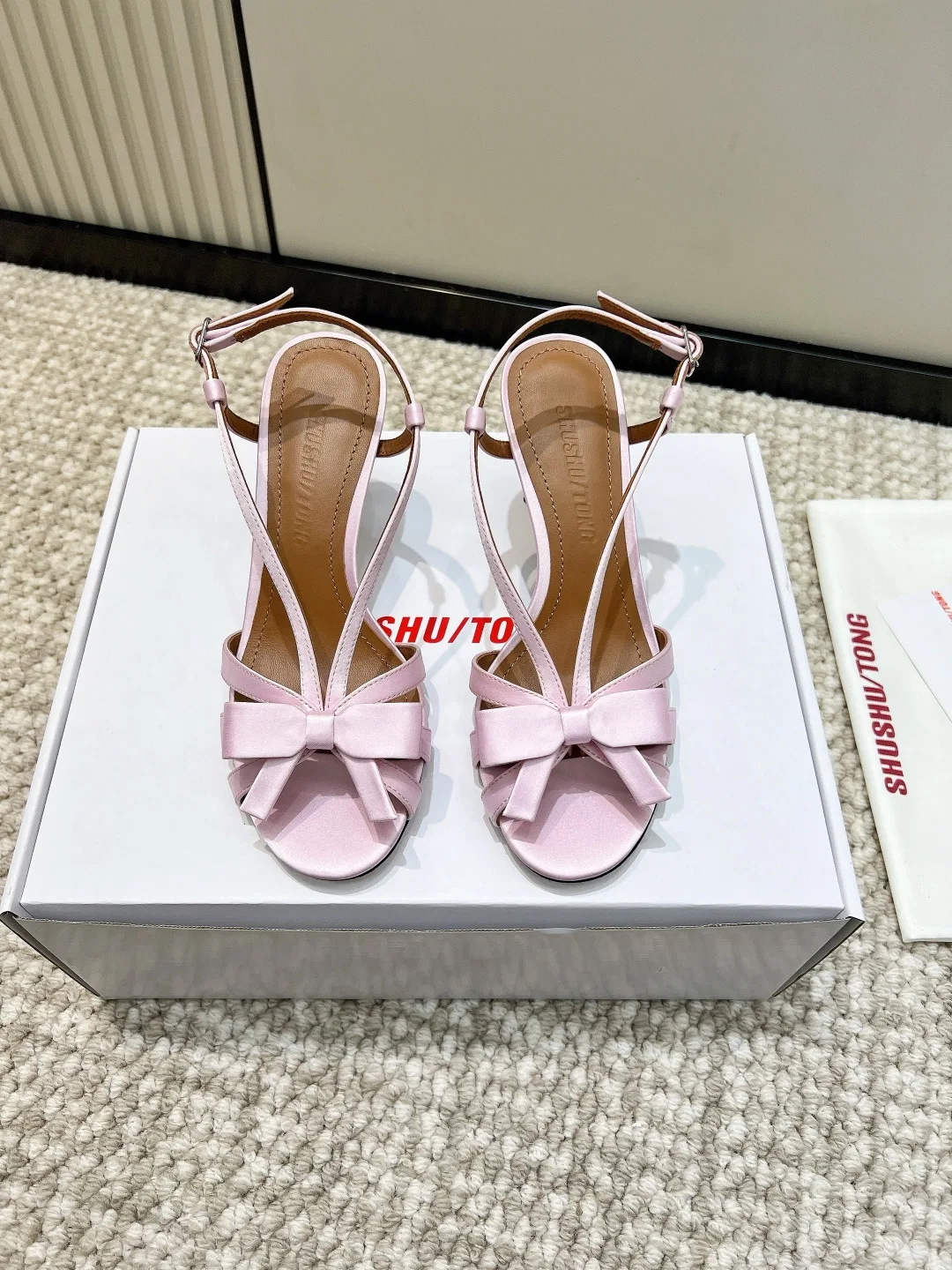 SHUSHUTONG 27FW UJECXGY 001 구두