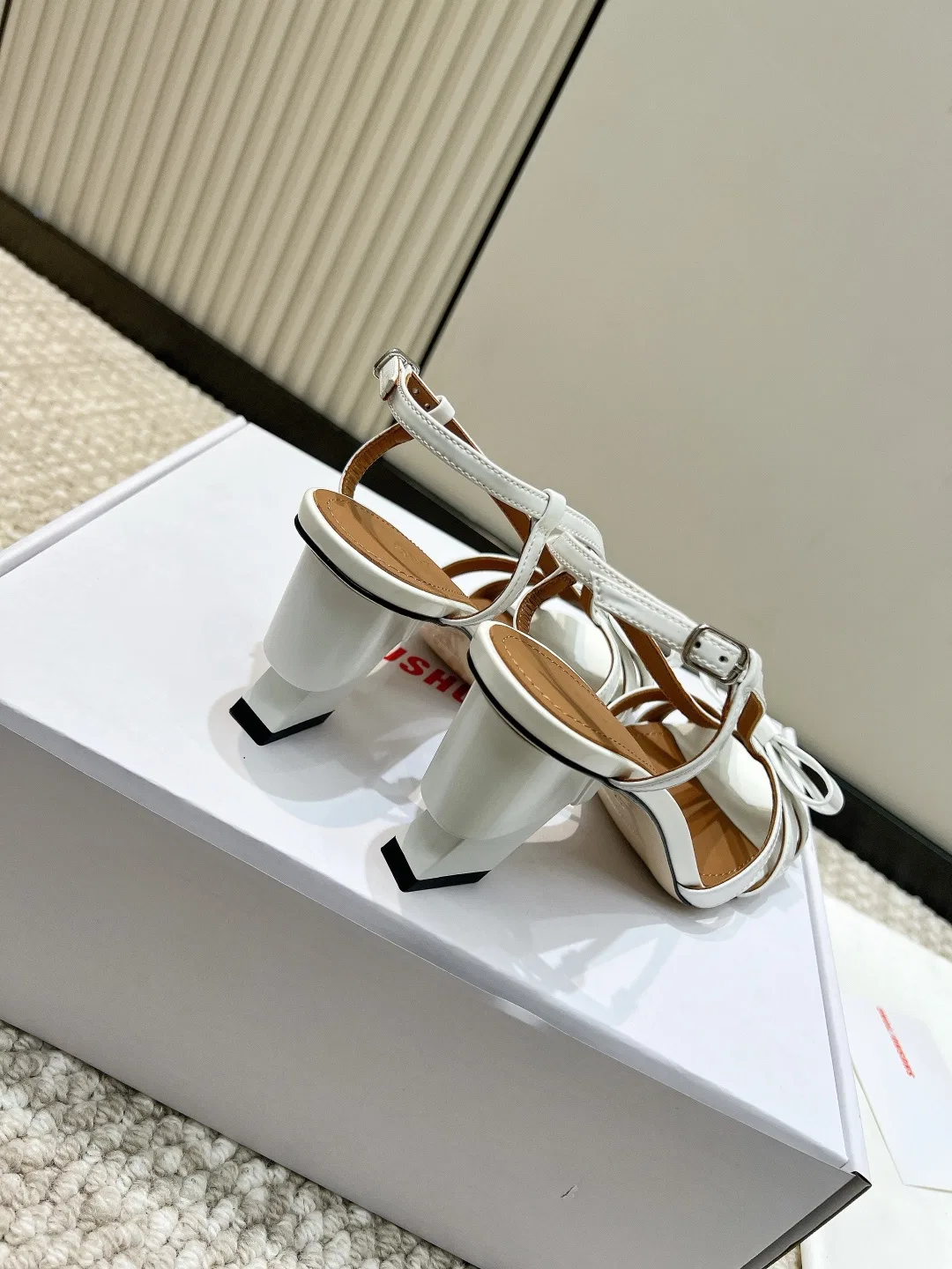 SHUSHUTONG 27FW UJECXGY 002 구두 5