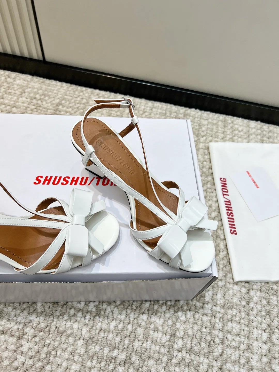 SHUSHUTONG 27FW UJECXGY 002 구두 6