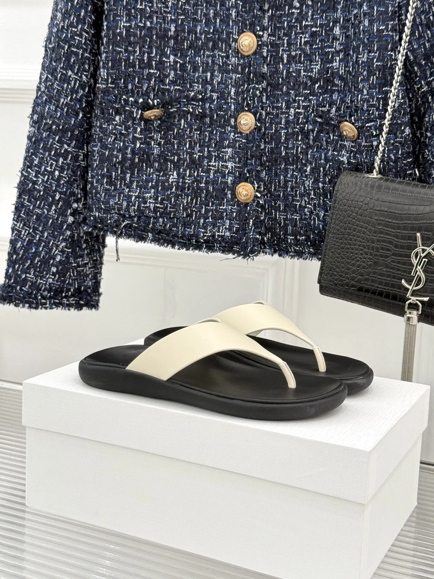 THEROW 27FW UEFHQNF 001 쪼리