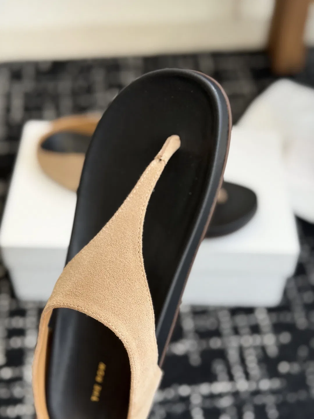 THEROW 27FW ZJUQOUM 002 쪼리 5