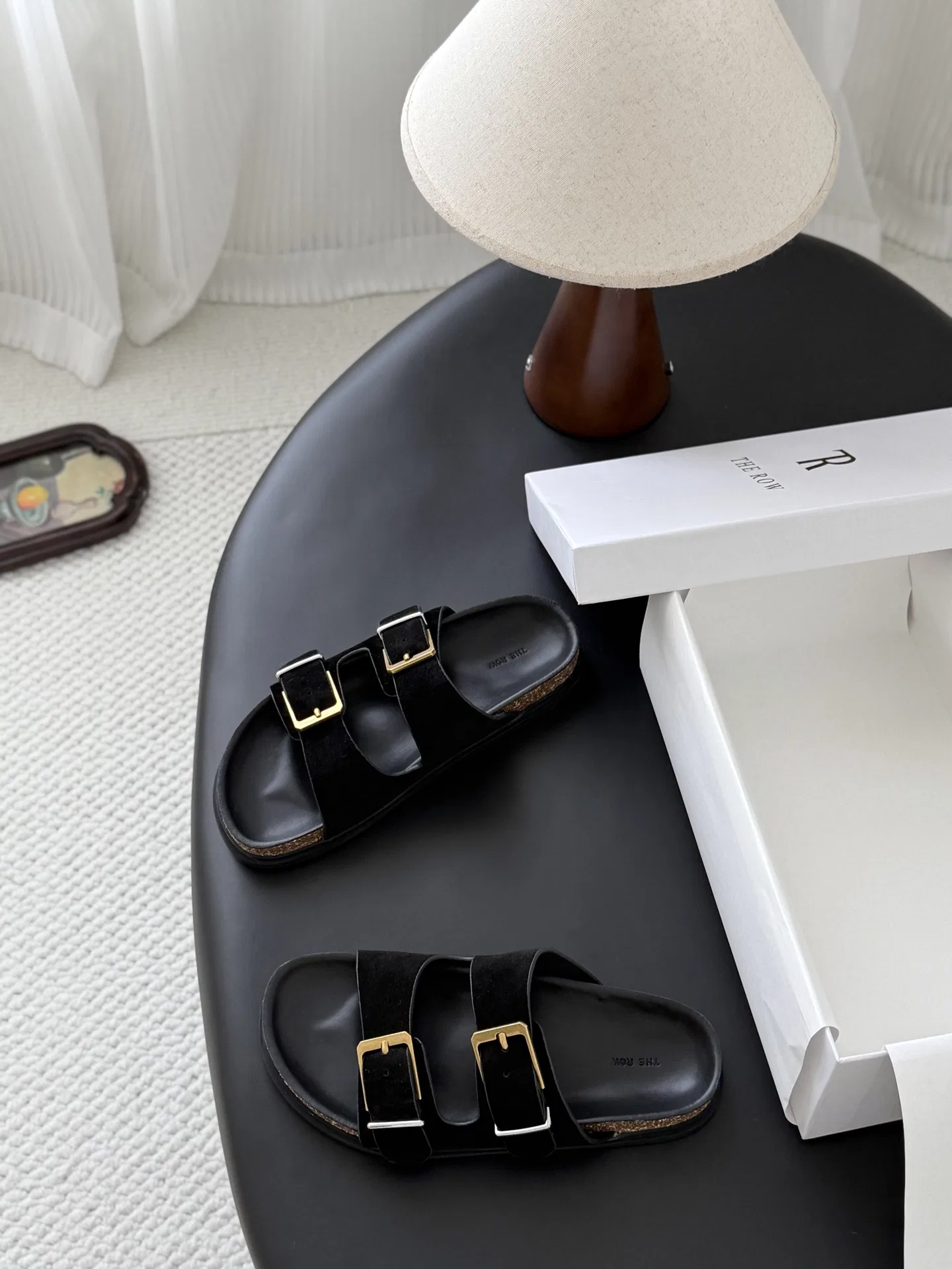 THEROW 27FW ZJUQOUM 003 샌들 4