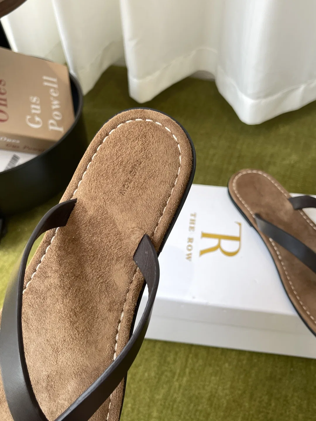 THEROW 27FW ZJUQOUM 004 쪼리 5