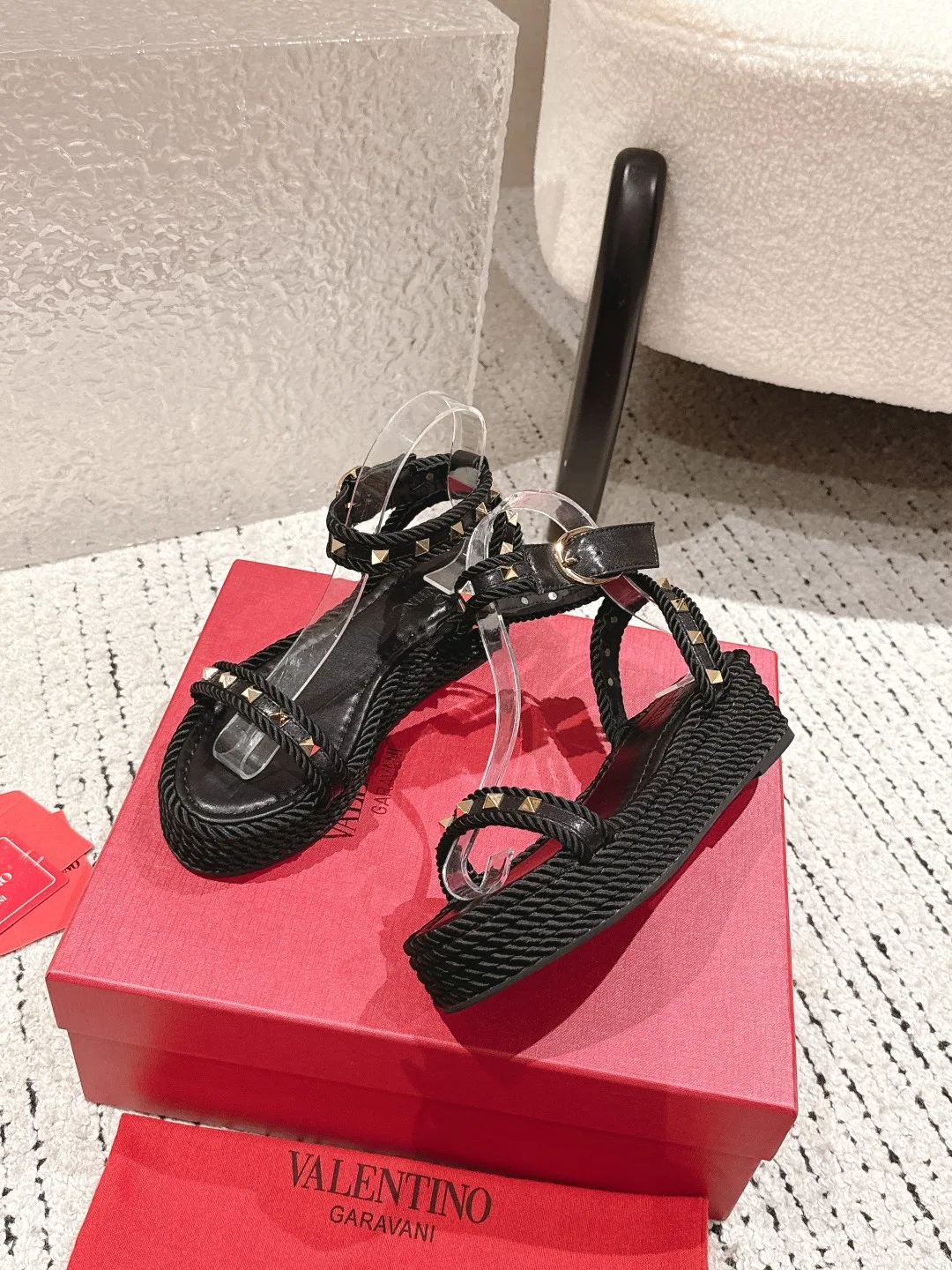 VL 27FW GXUYQIA 014 샌들 3