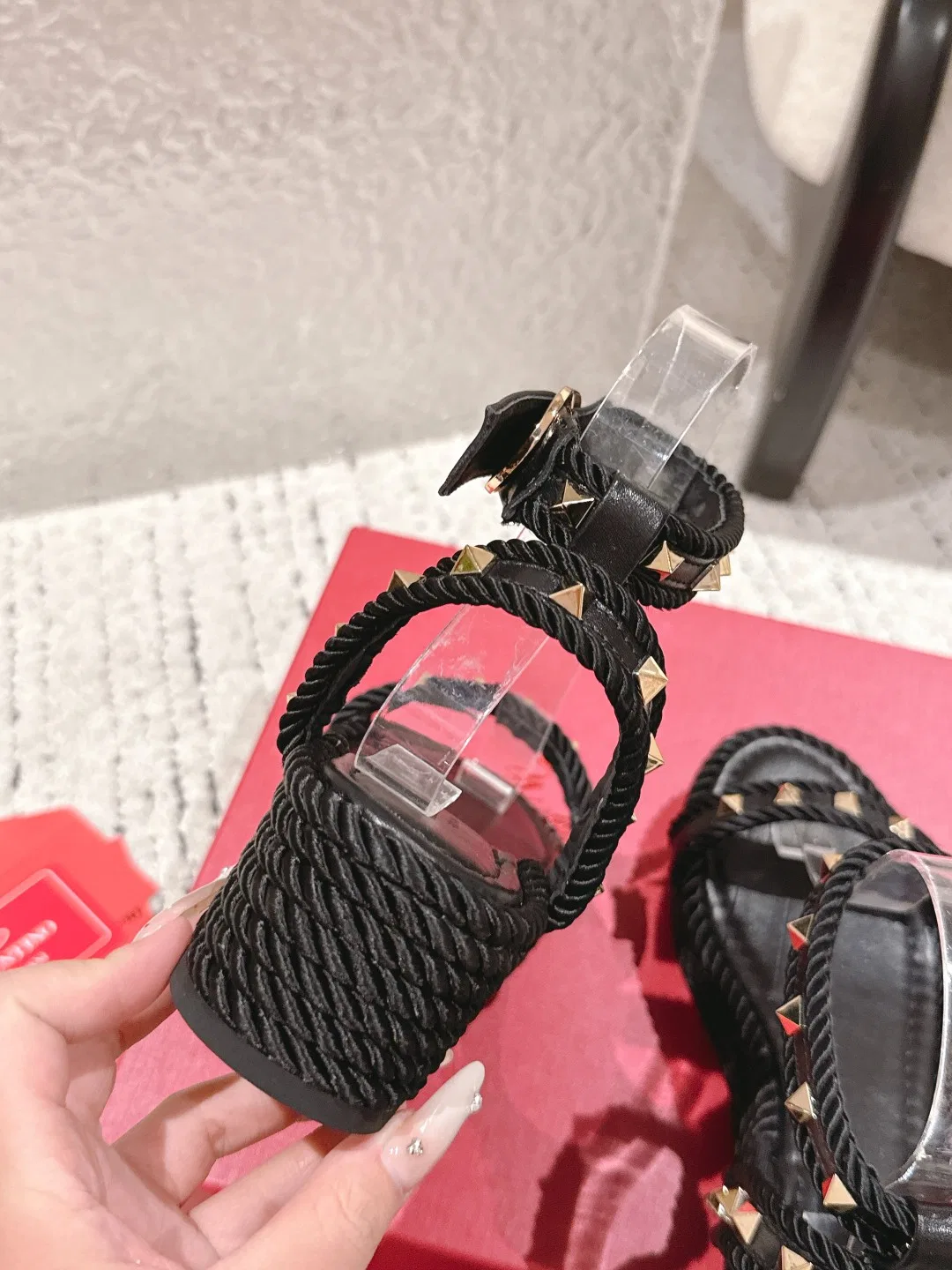 VL 27FW GXUYQIA 014 샌들 6