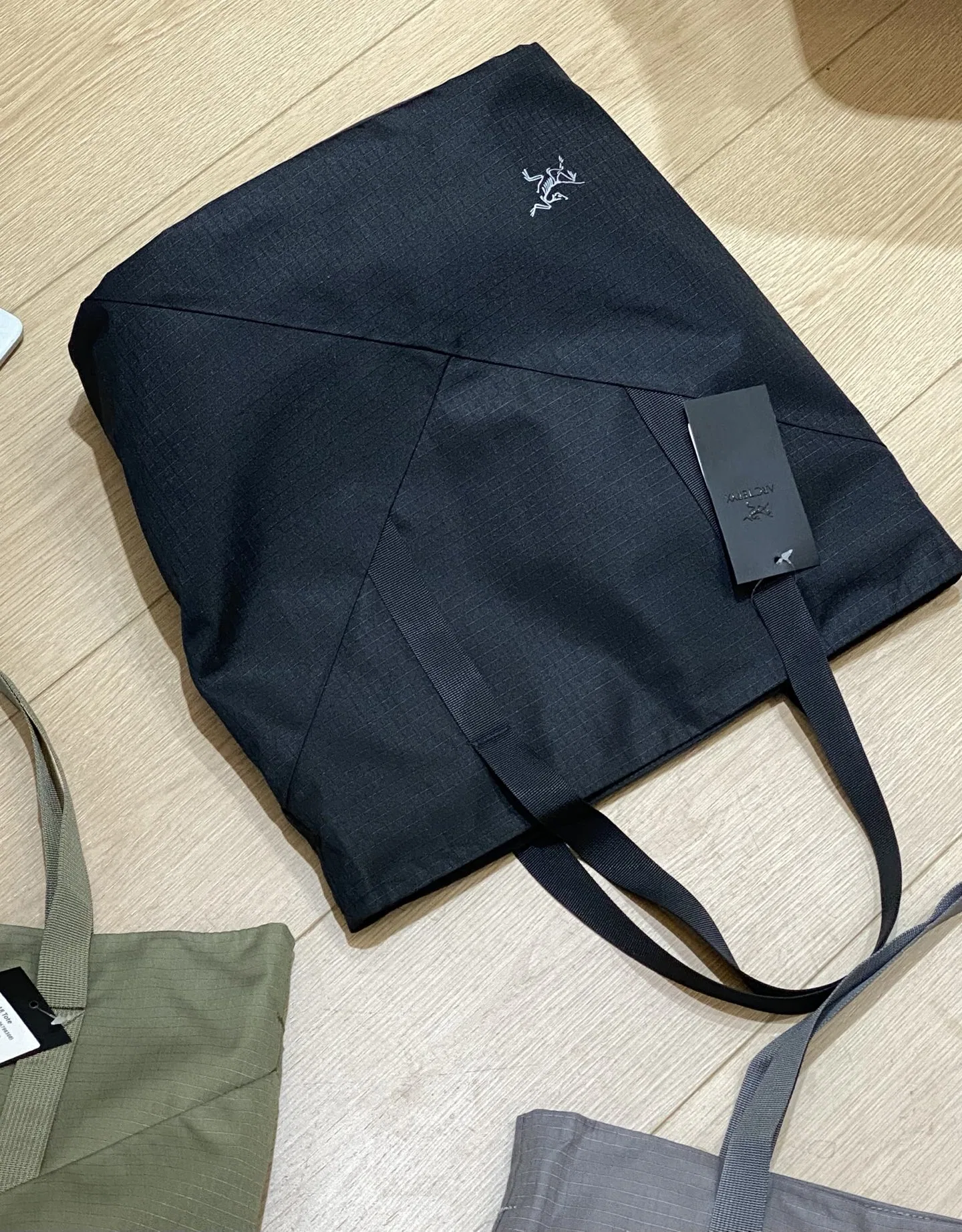 ARC 27FW PTBDKDT 009 토트백