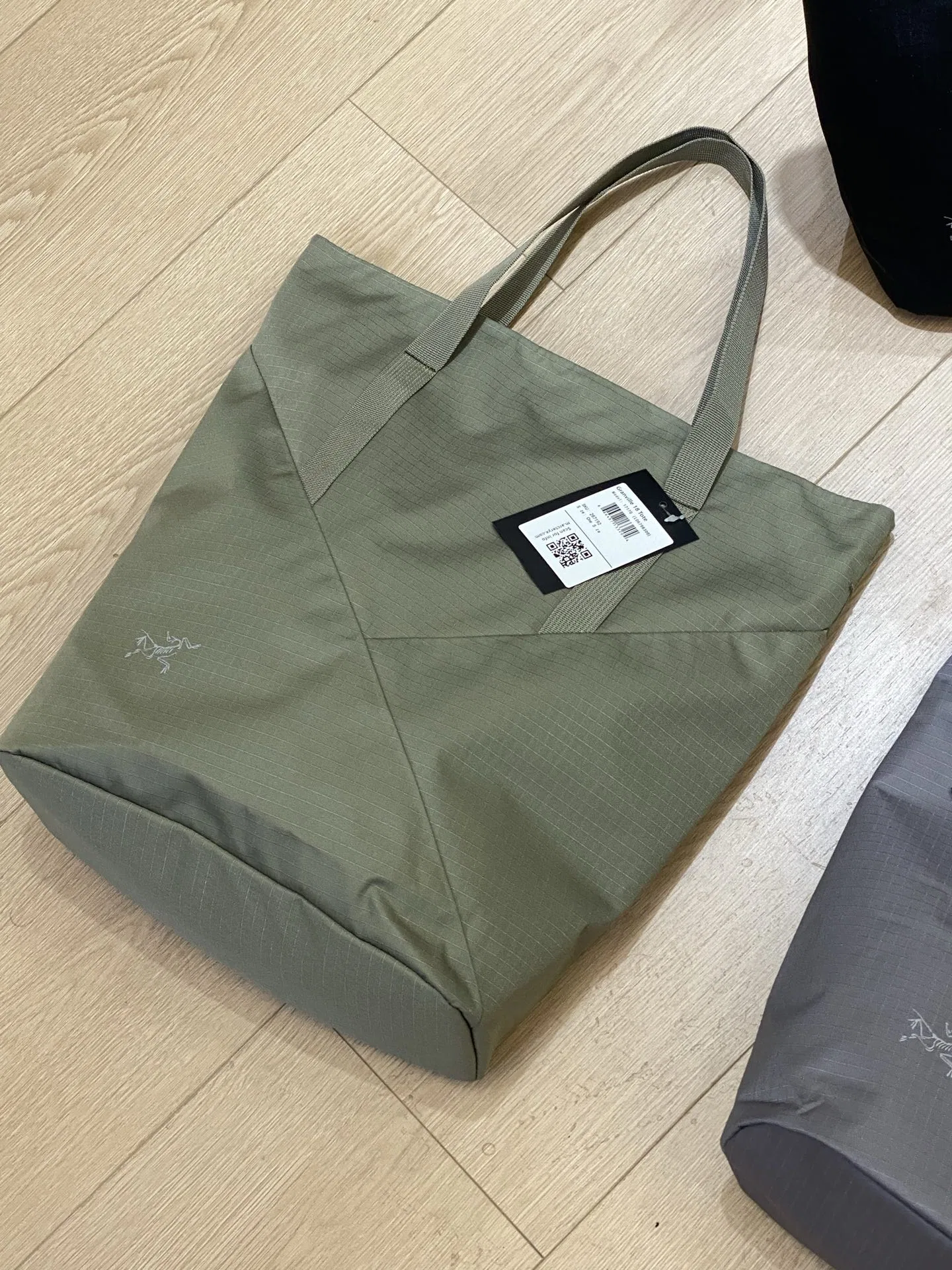 ARC 27FW PTBDKDT 009 토트백 3