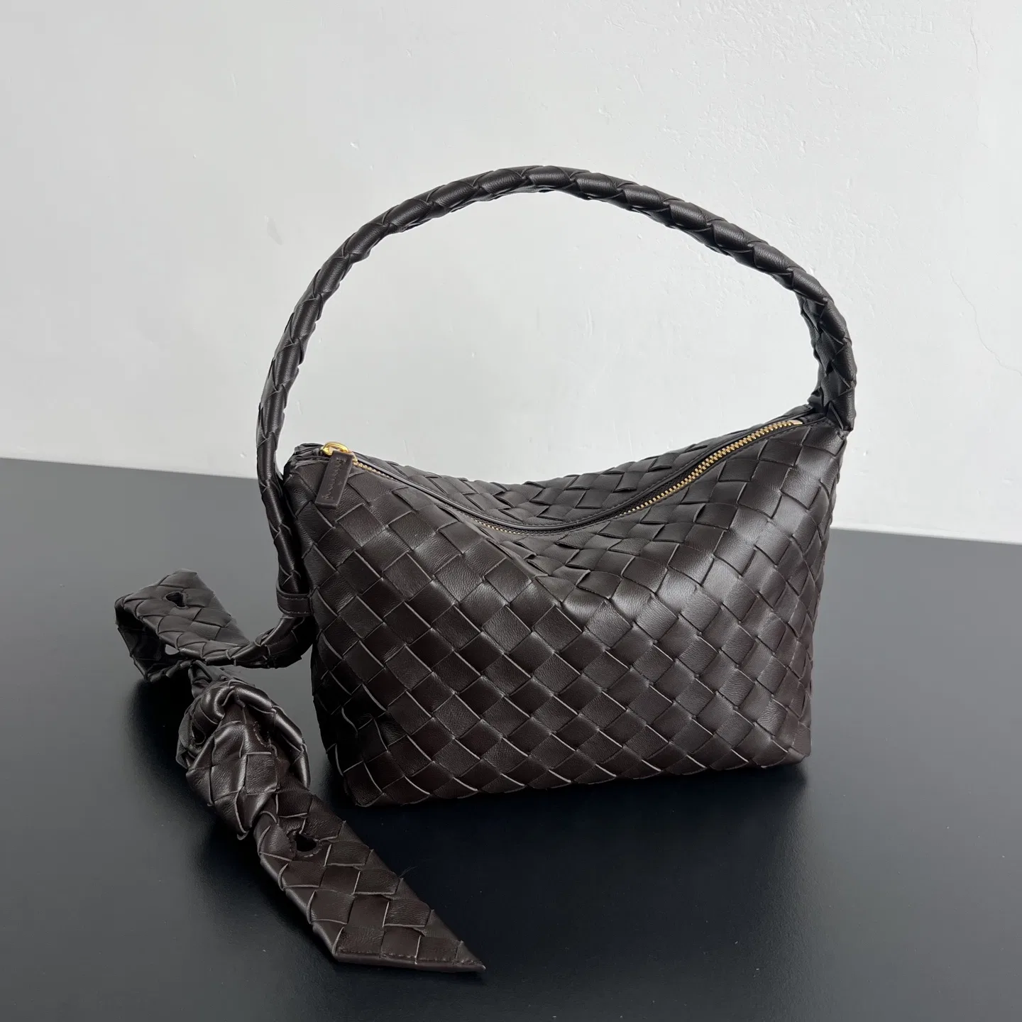 BOTTEGA 27FW NWEPAZI 004 숄더백
