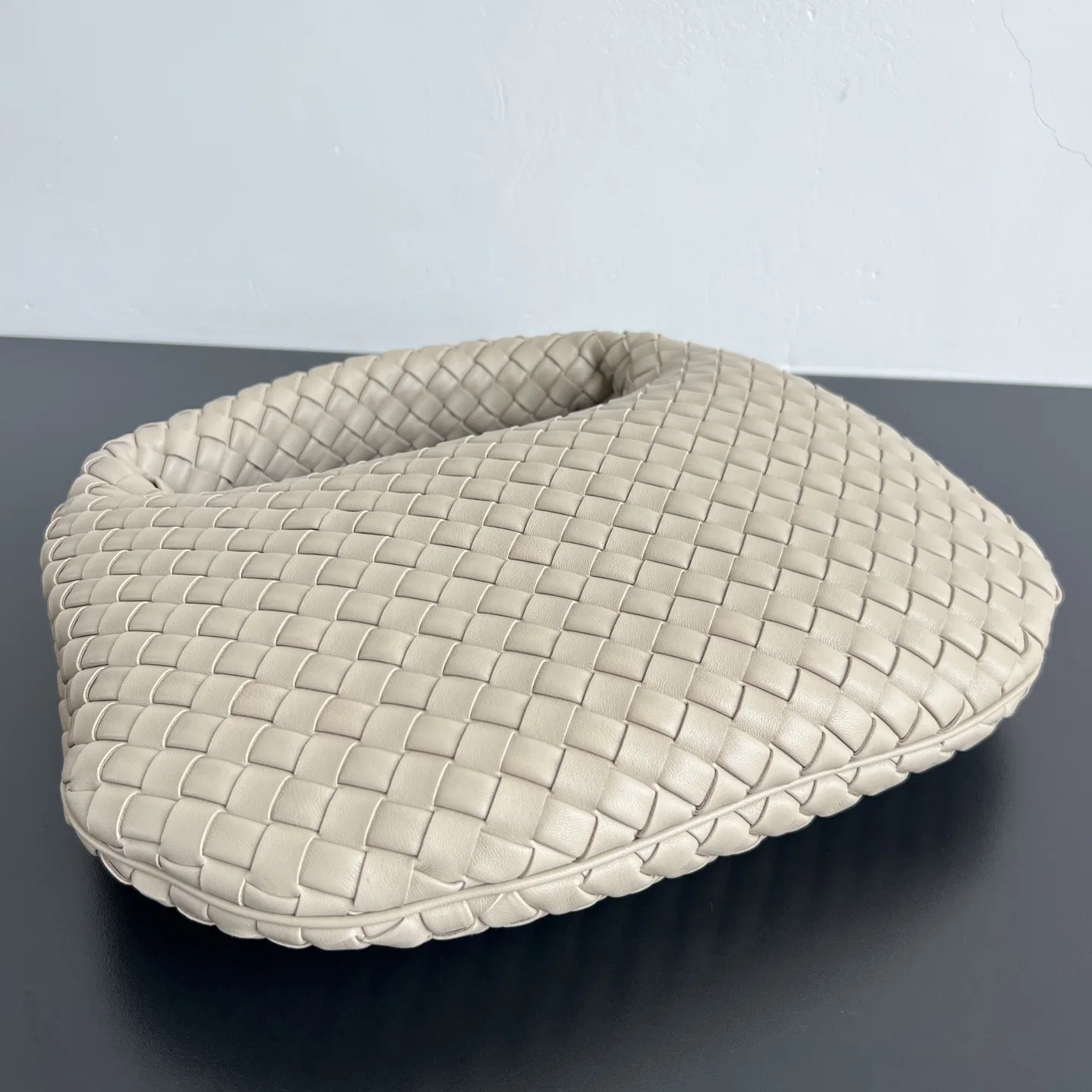 BOTTEGA 27FW NWEPAZI 005 토트백 3
