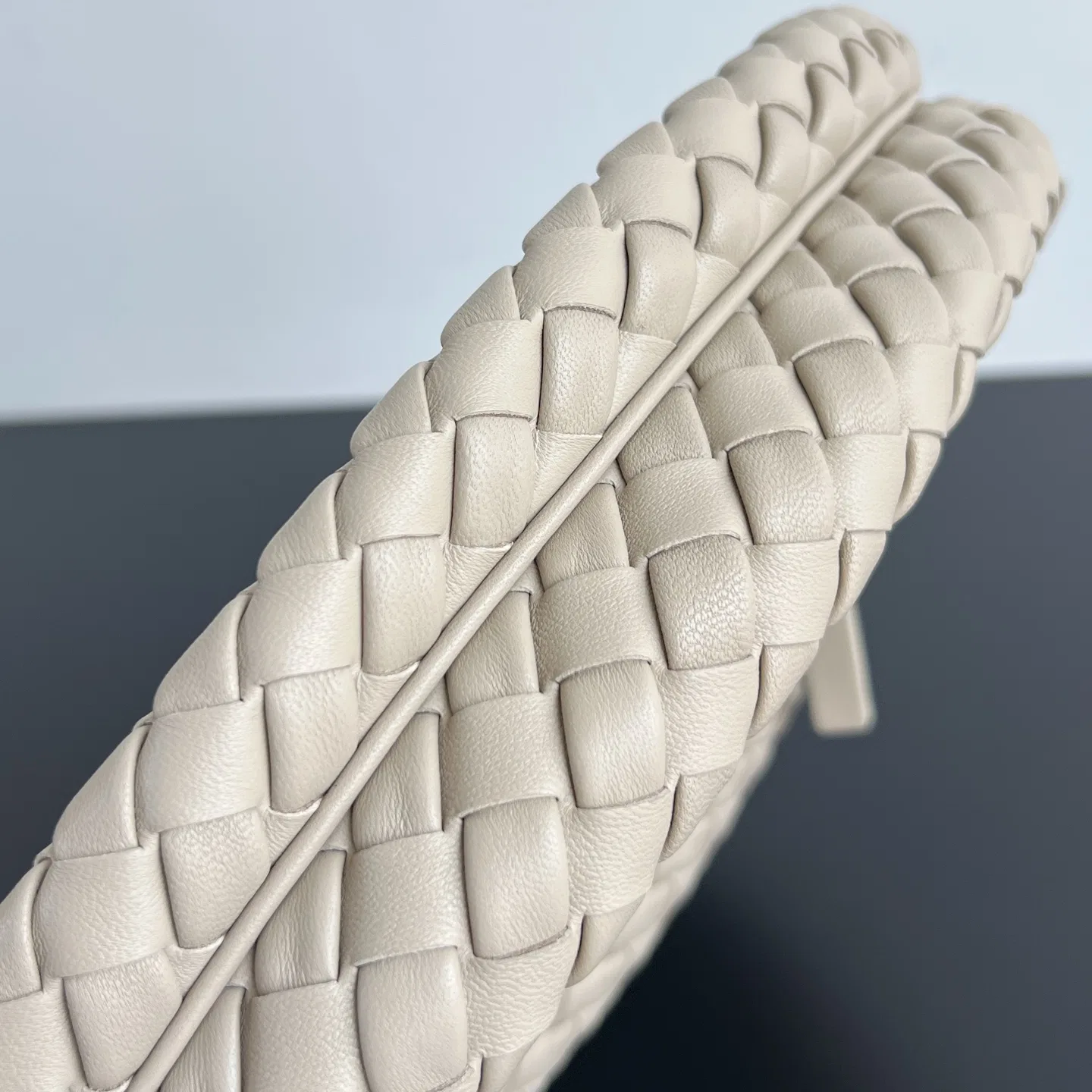 BOTTEGA 27FW NWEPAZI 005 토트백 6