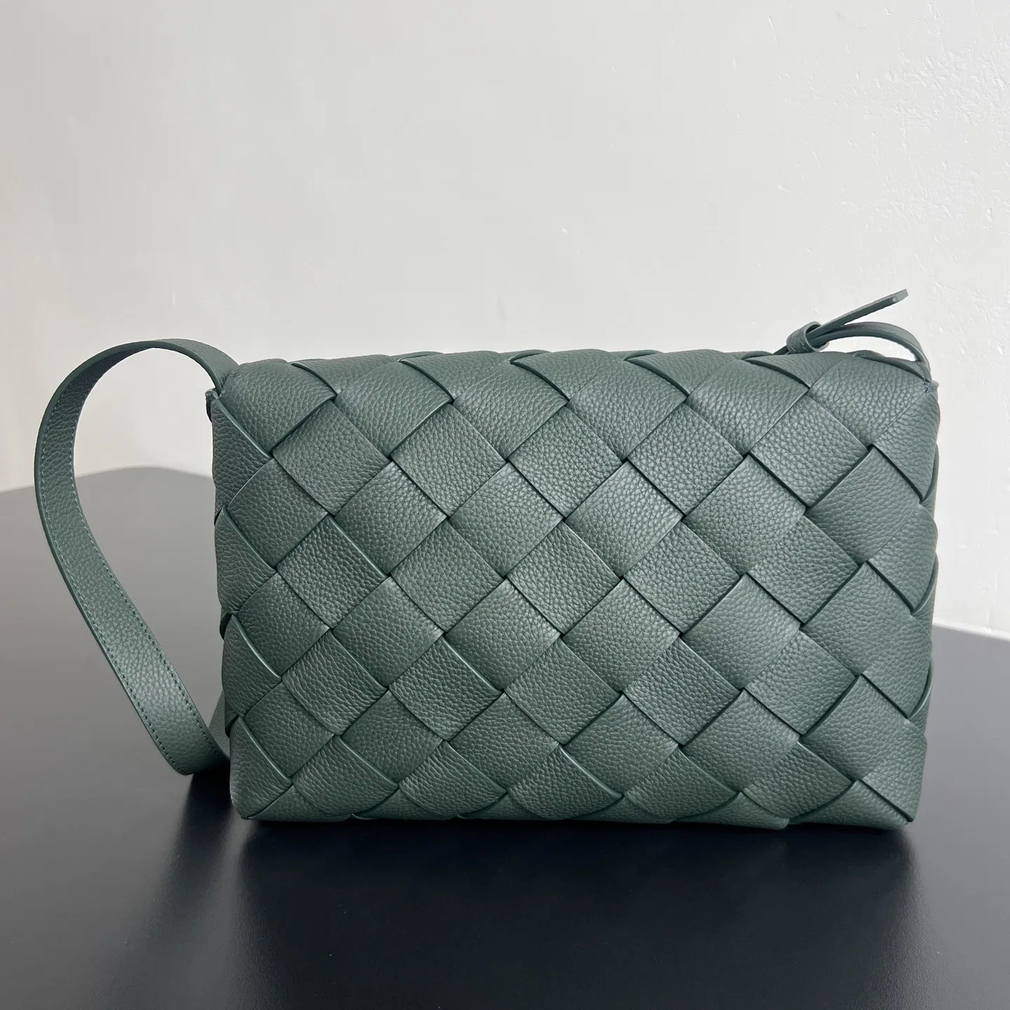 BOTTEGA 27FW NWEPAZI 006 숄더백 3