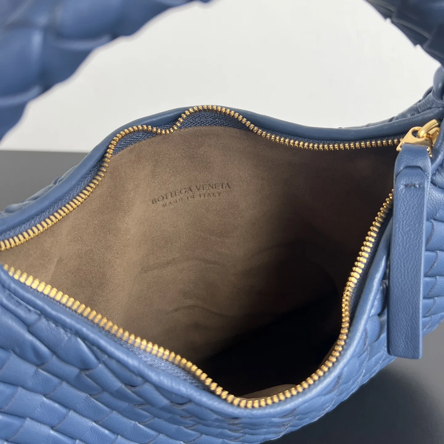 BOTTEGA 27FW NWEPAZI 007 토트백 4