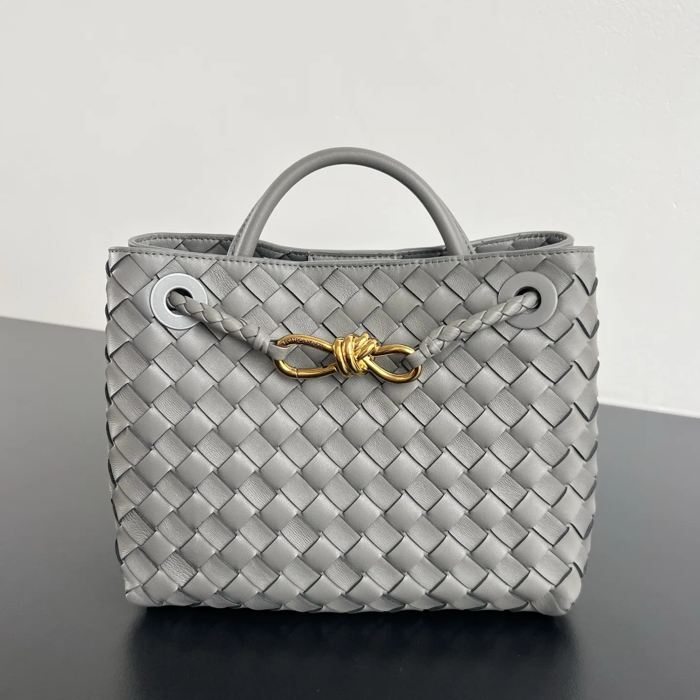 BOTTEGA 27FW NWEPAZI 014 토트백