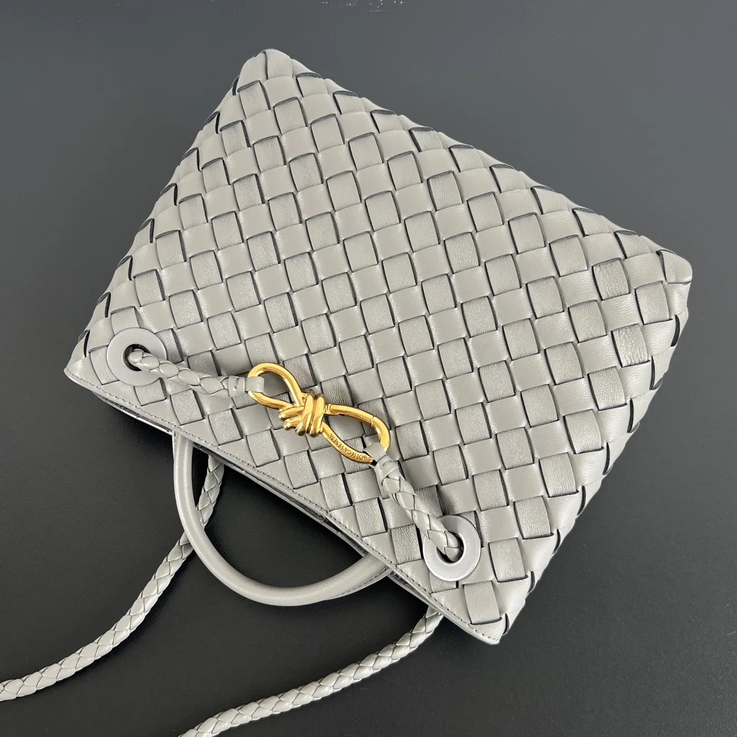 BOTTEGA 27FW NWEPAZI 014 토트백 5