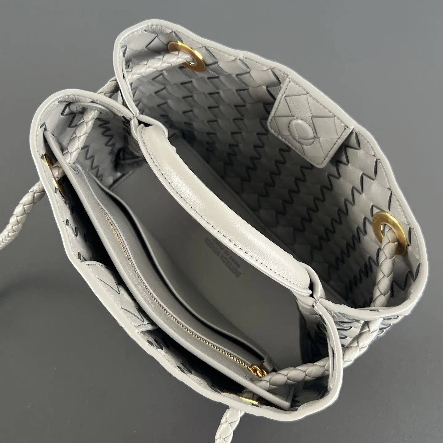 BOTTEGA 27FW NWEPAZI 014 토트백 6