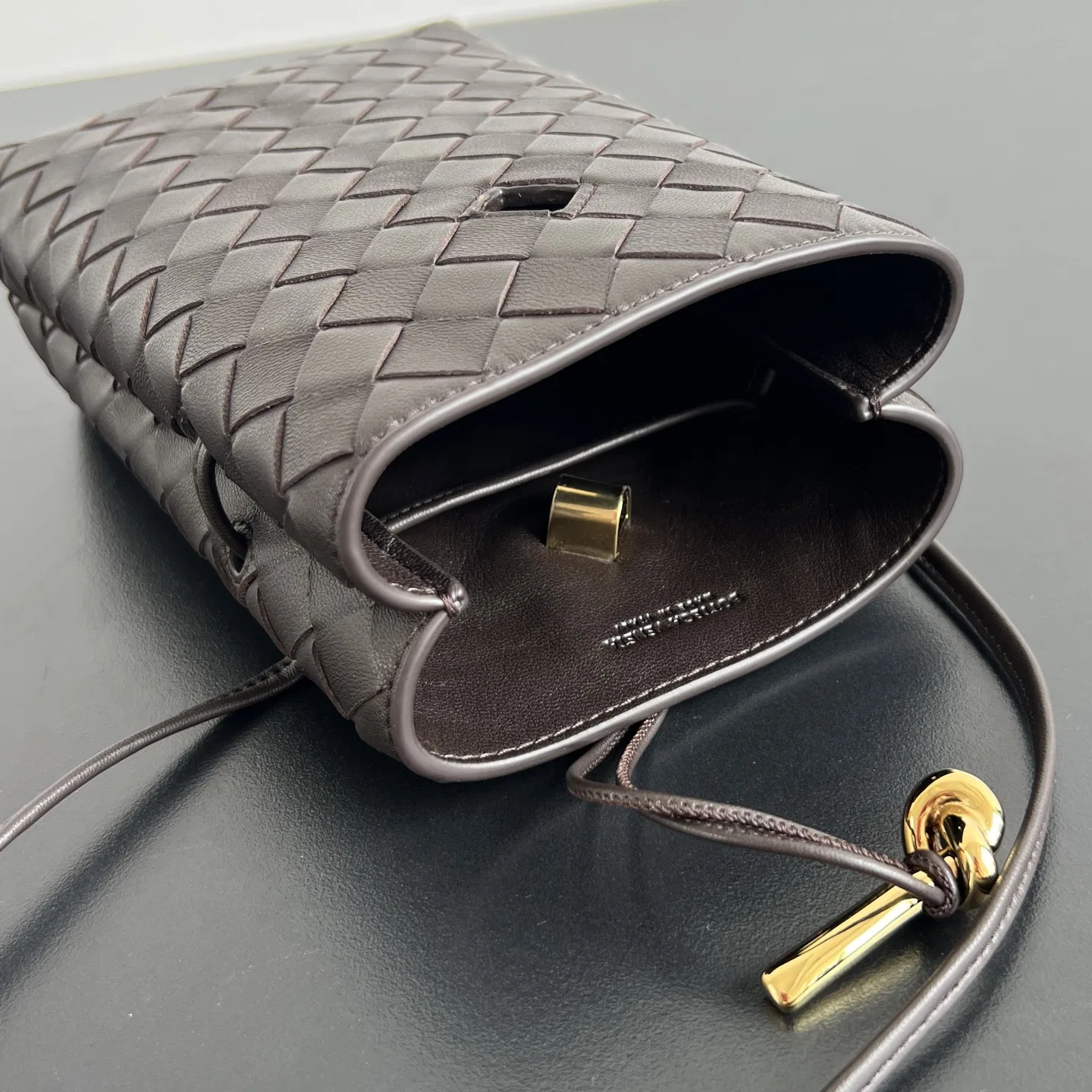 BOTTEGA 27FW NWEPAZI 015 크로스백 6