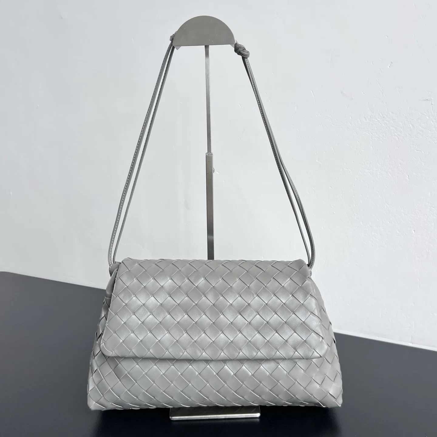 BOTTEGA 27FW NWEPAZI 016 숄더백
