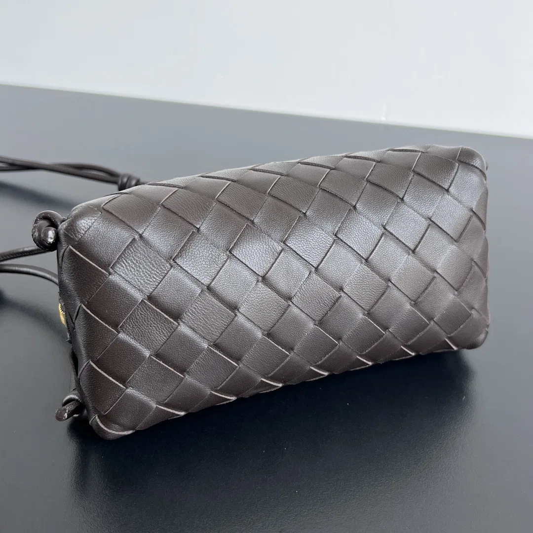 BOTTEGA 27FW NWEPAZI 017 미니백 3