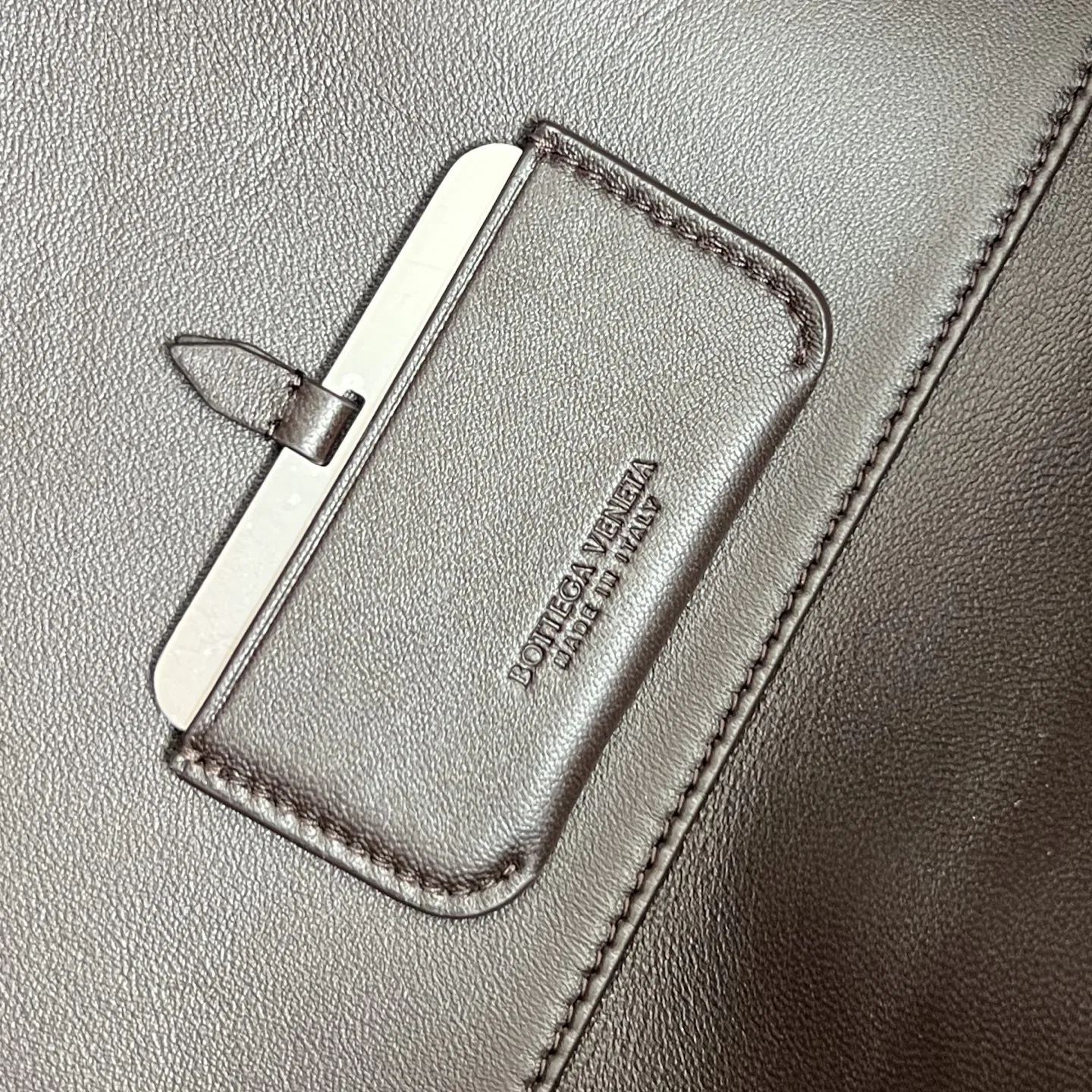 BOTTEGA 27FW NWEPAZI 018 토트백 6