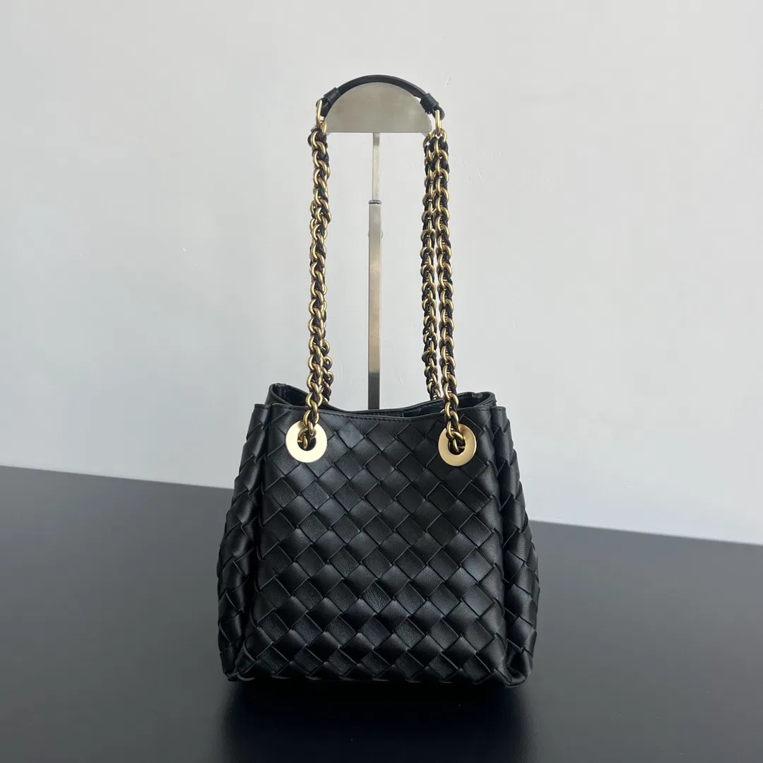 BOTTEGA 27FW NWEPAZI 024 숄더백
