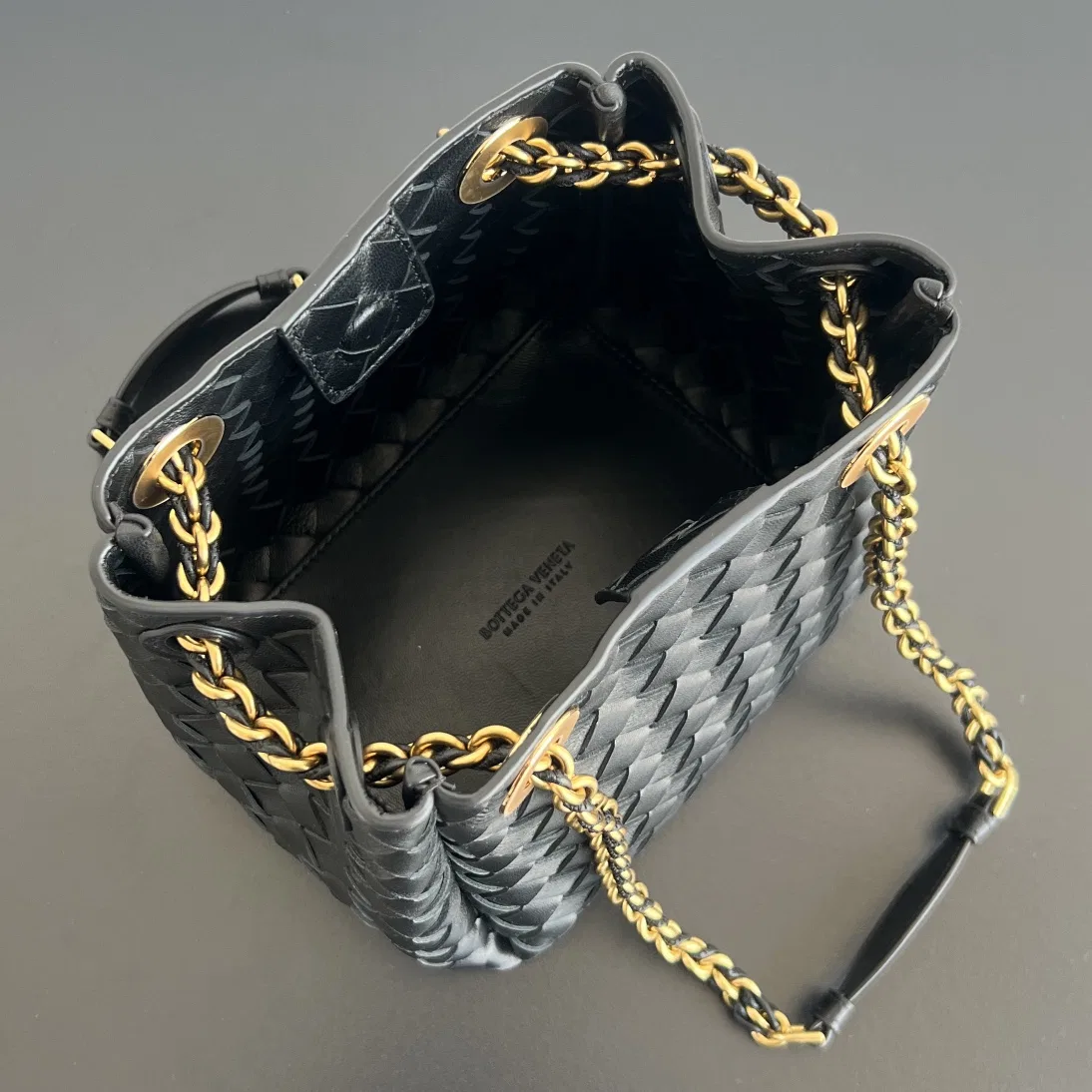 BOTTEGA 27FW NWEPAZI 024 숄더백 6