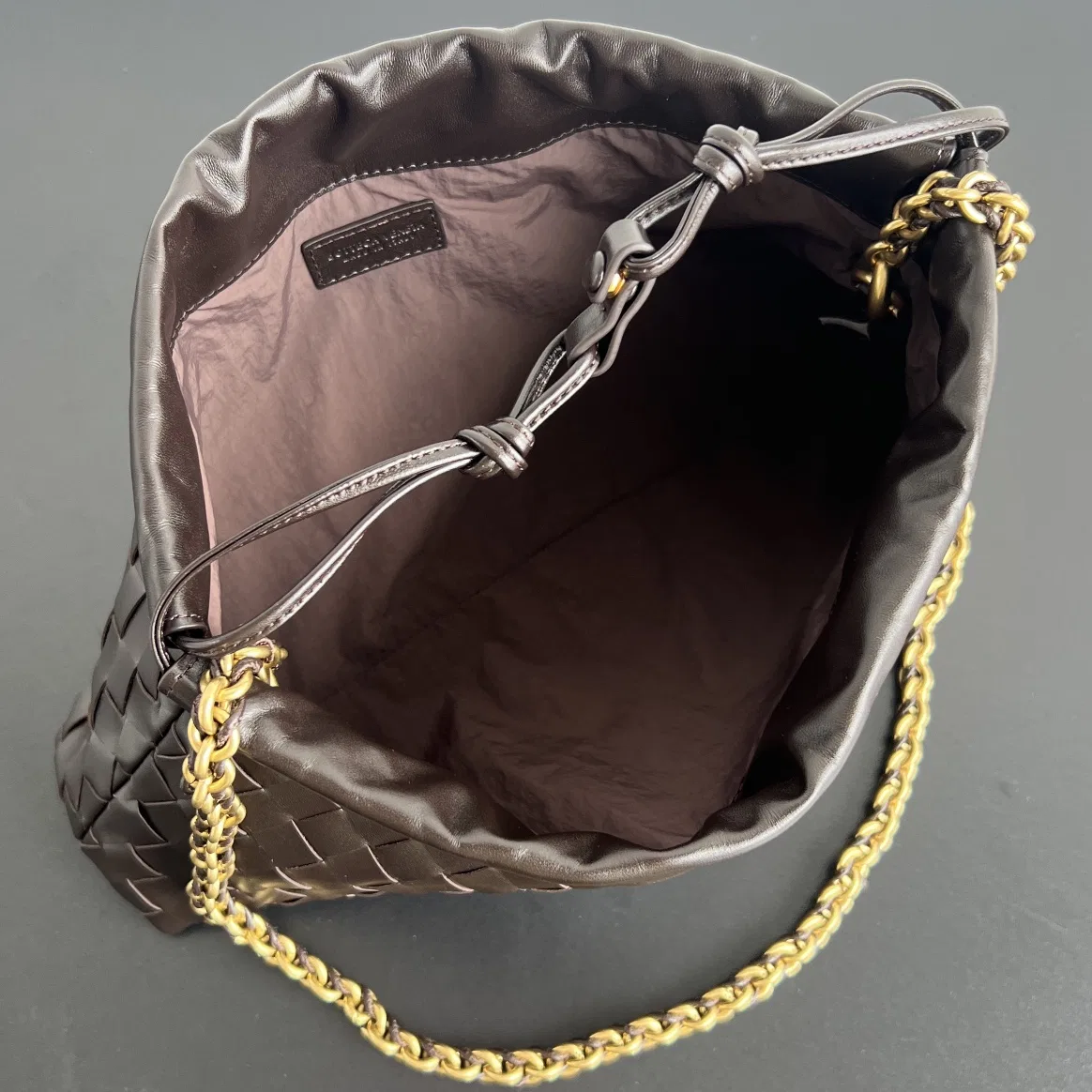 BOTTEGA 27FW NWEPAZI 025 숄더백 5