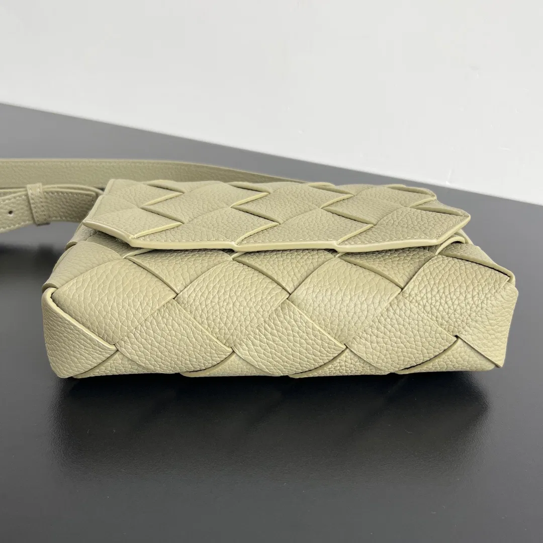 BOTTEGA 27FW NWEPAZI 028 크로스백 4