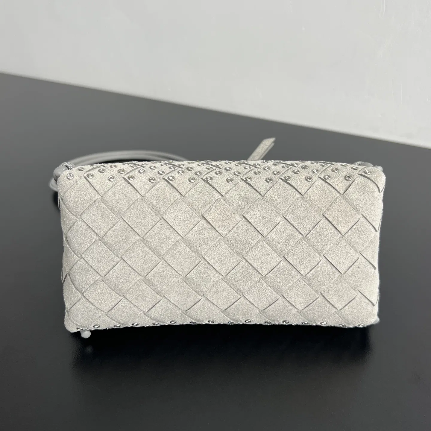 BOTTEGA 27FW NWEPAZI 029 숄더백 3