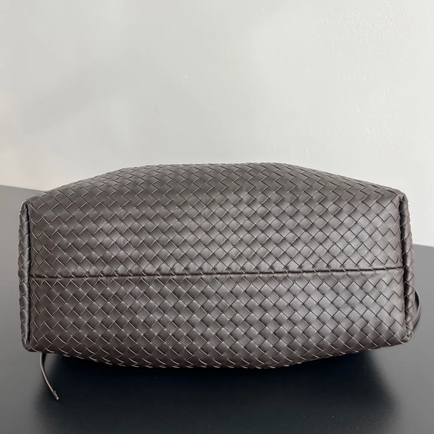 BOTTEGA 27FW NWEPAZI 030 토트백 4