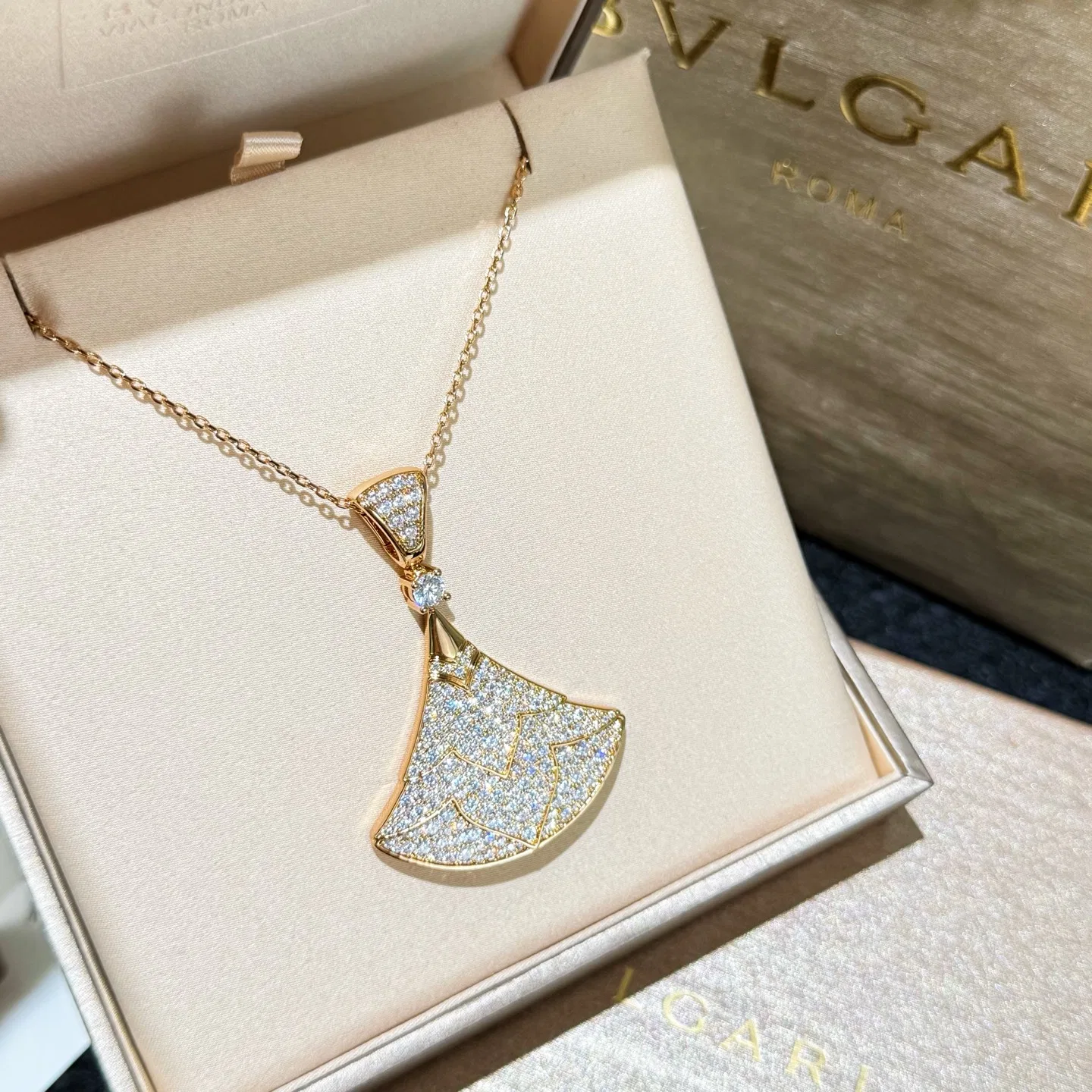 BVLGARI 27FW LTVBLYW 001 목걸이 4