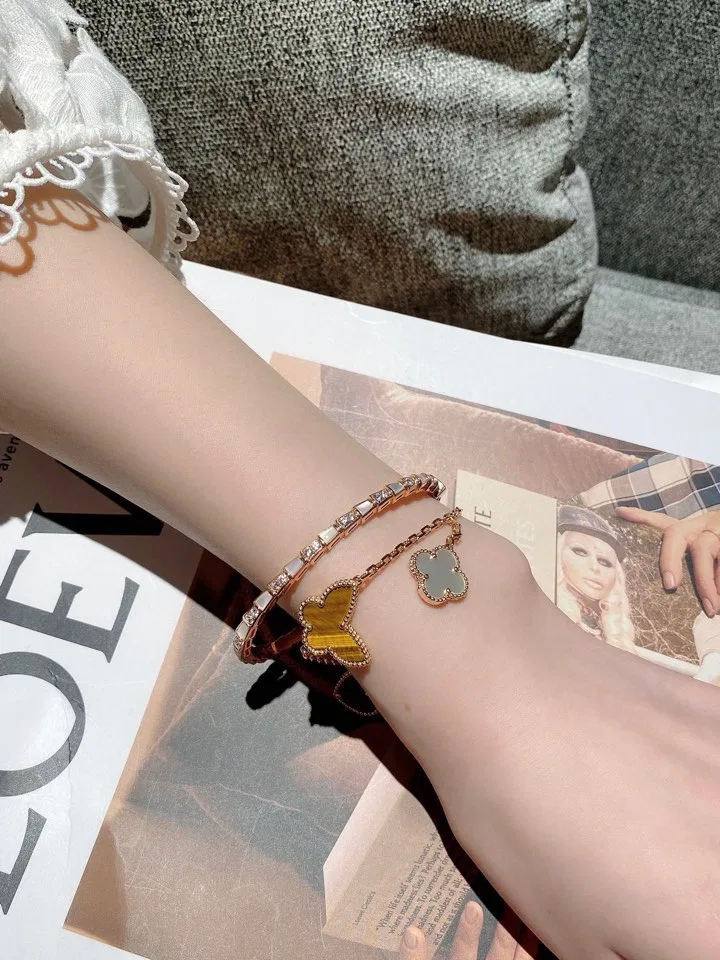 BVLGARI 27FW WENHRQN 002 다이아팔찌 6