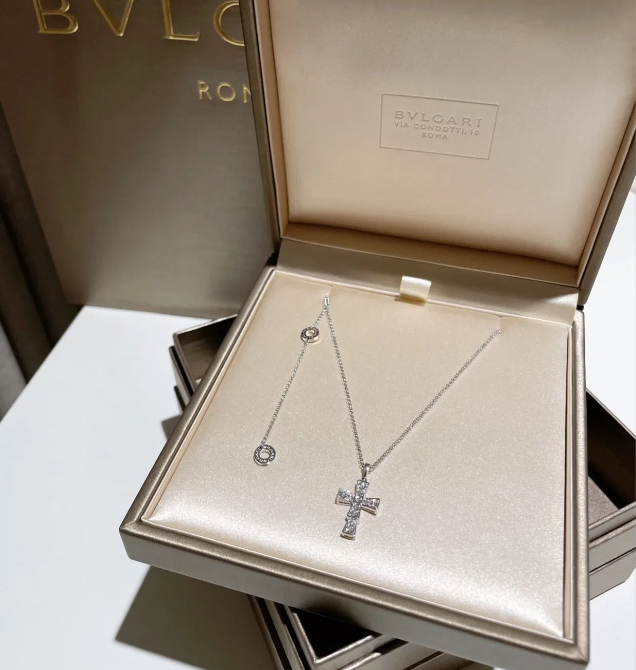 BVLGARI 27FW WENHRQN 006 목걸이 4