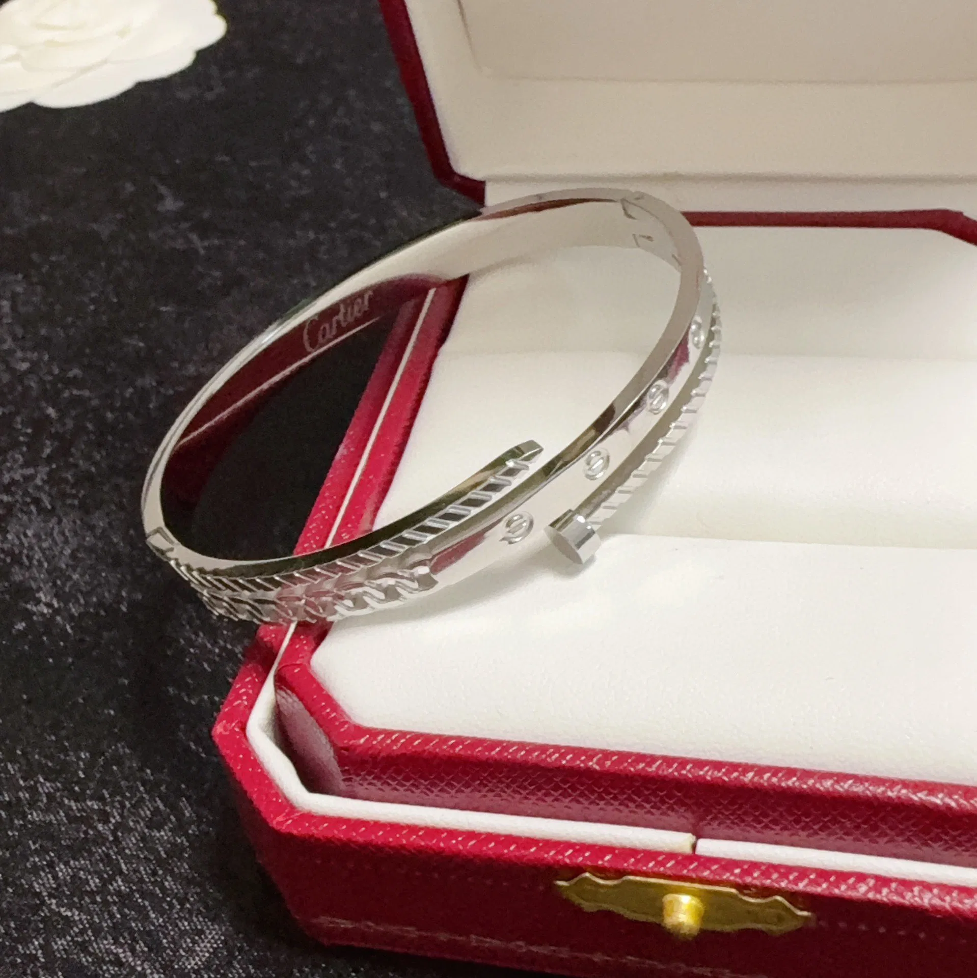 CARTIER 27FW QCIIHSM 010 팔찌 4