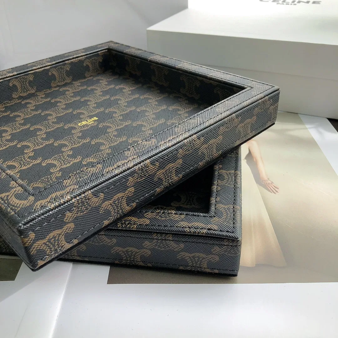 CEL 27FW UODJCJA 001 트레이 3