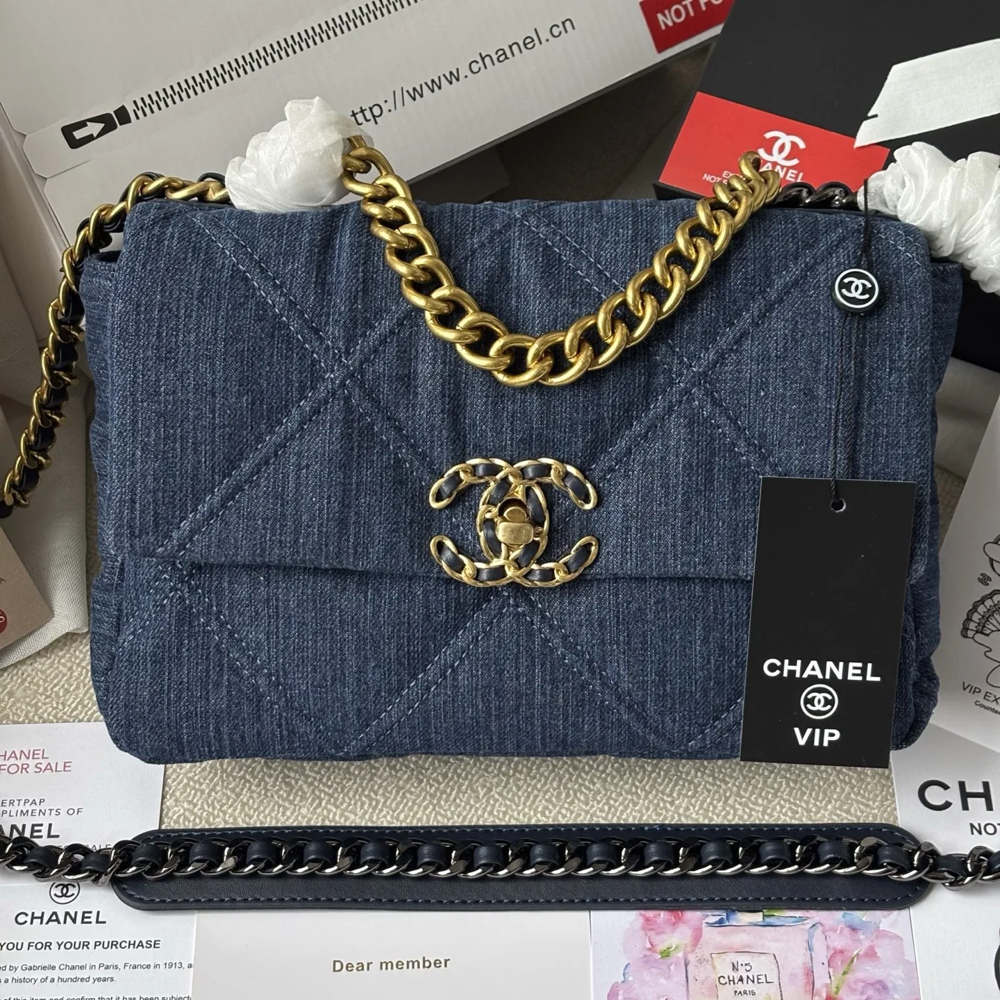 CHA 27FW FKQSBKQ 038 토트백 5