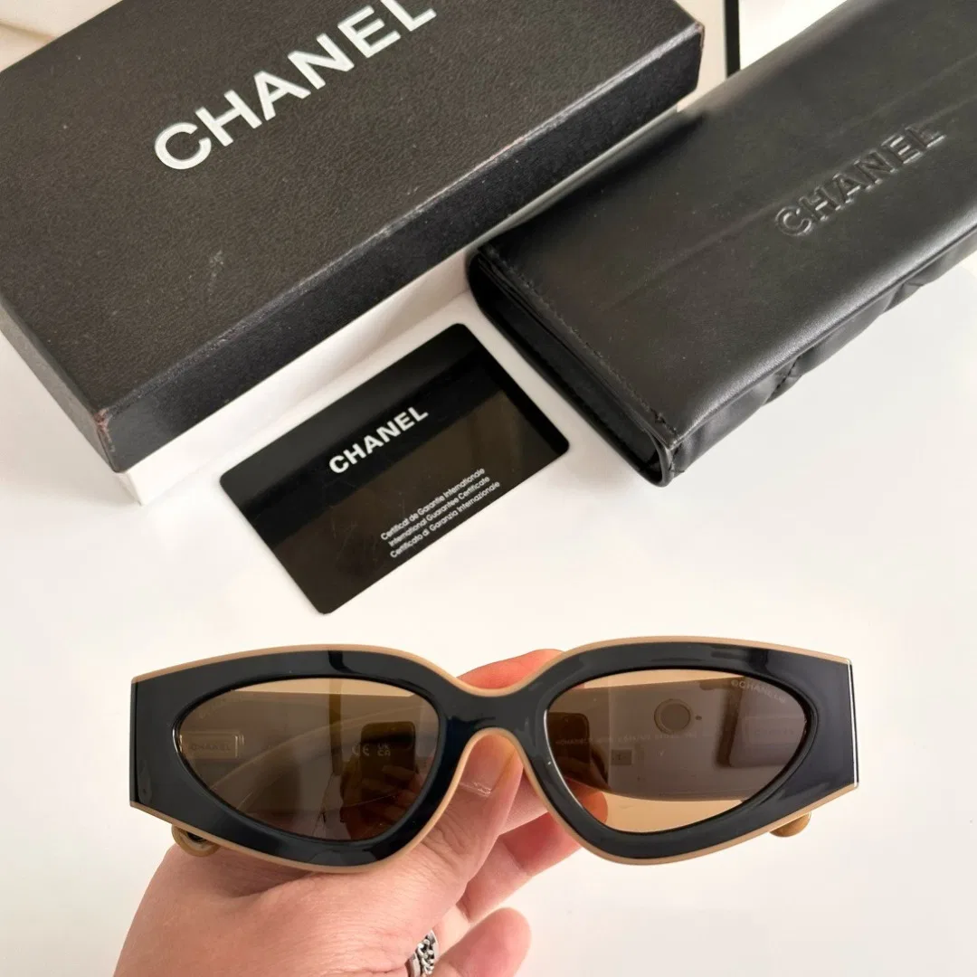 CHA 27FW FKQSBKQ 056 선글라스 5
