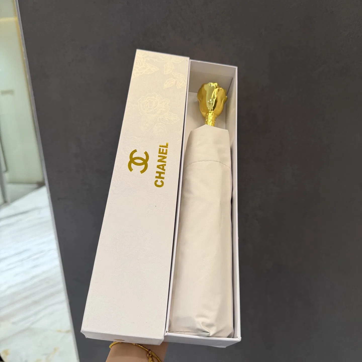 CHA 27FW FKQSBKQ 083 우산