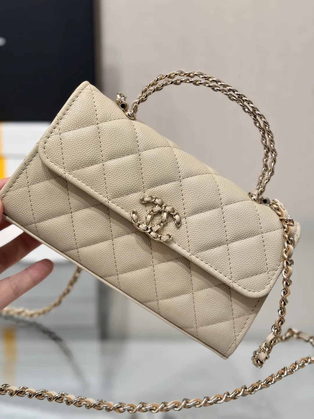CHA 27FW MSEOZZY 085 숄더백 6