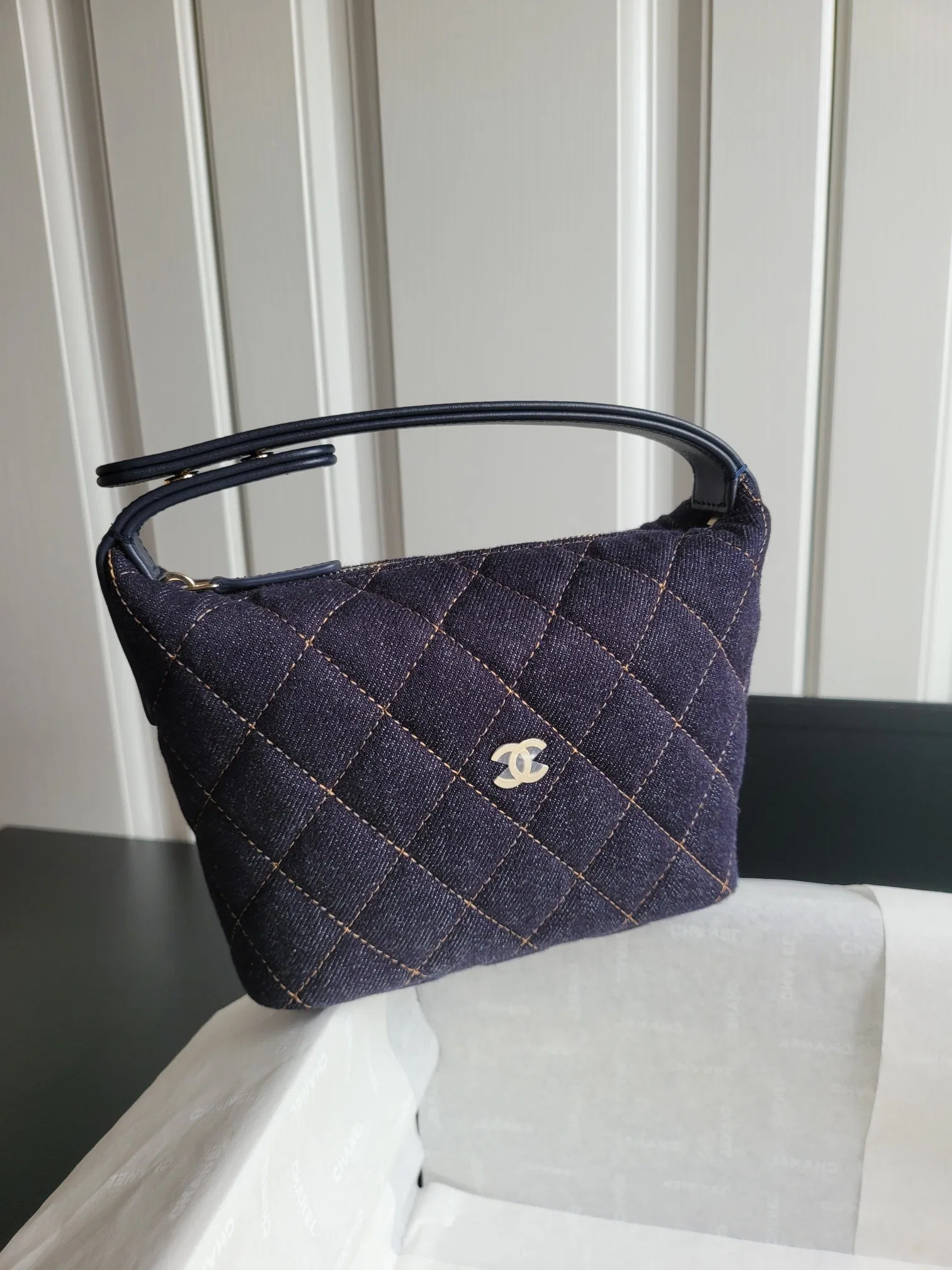 CHA 27FW WBNDIHA 115 토트백