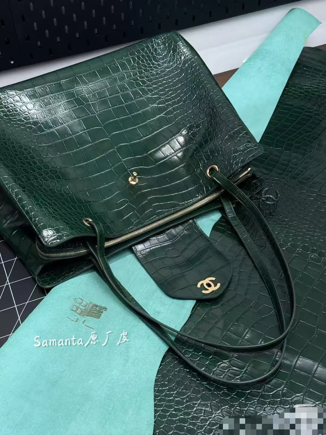 CHA 27FW WBNDIHA 288 숄더백 6