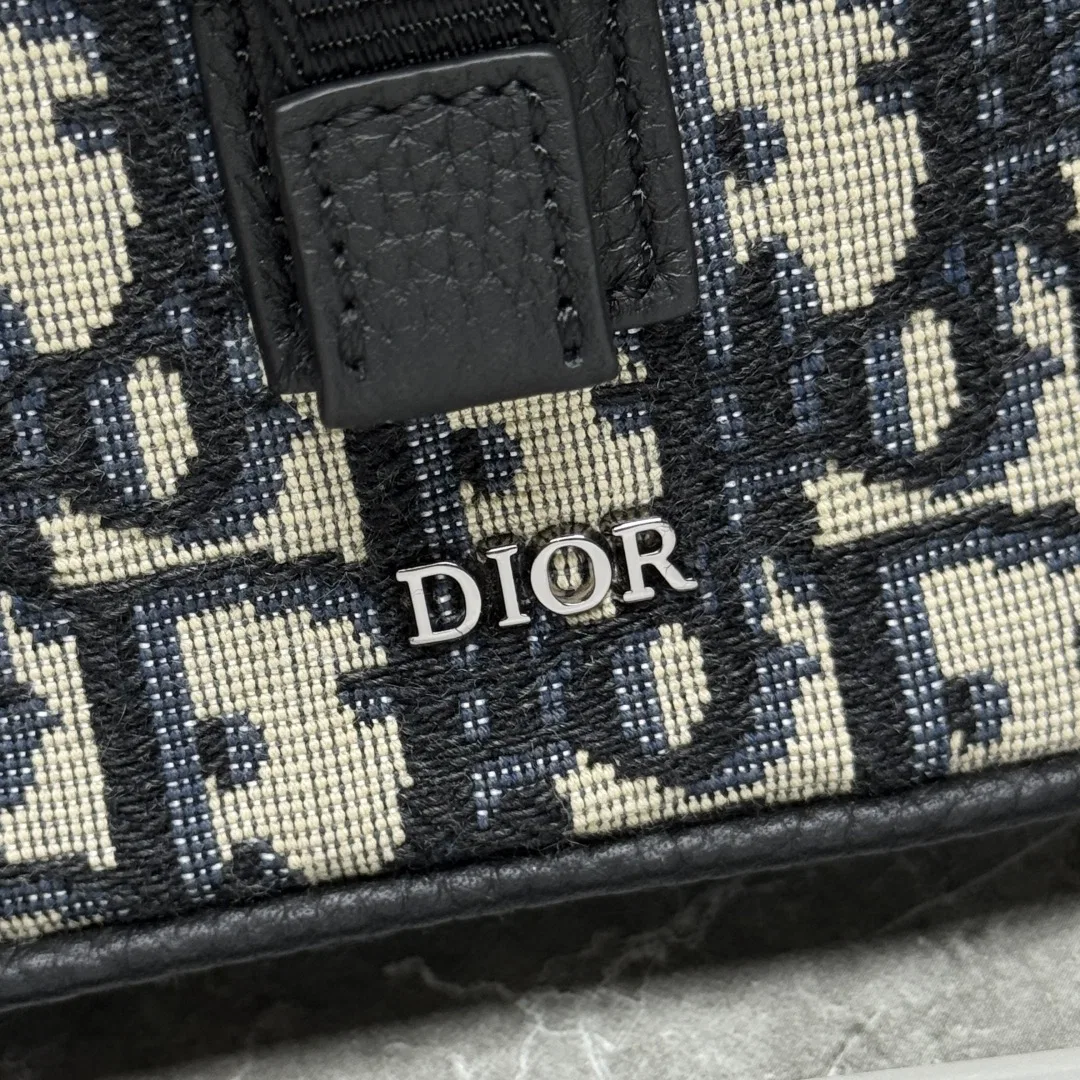 DIO 27FW NJWMKXS 005 크로스백 3