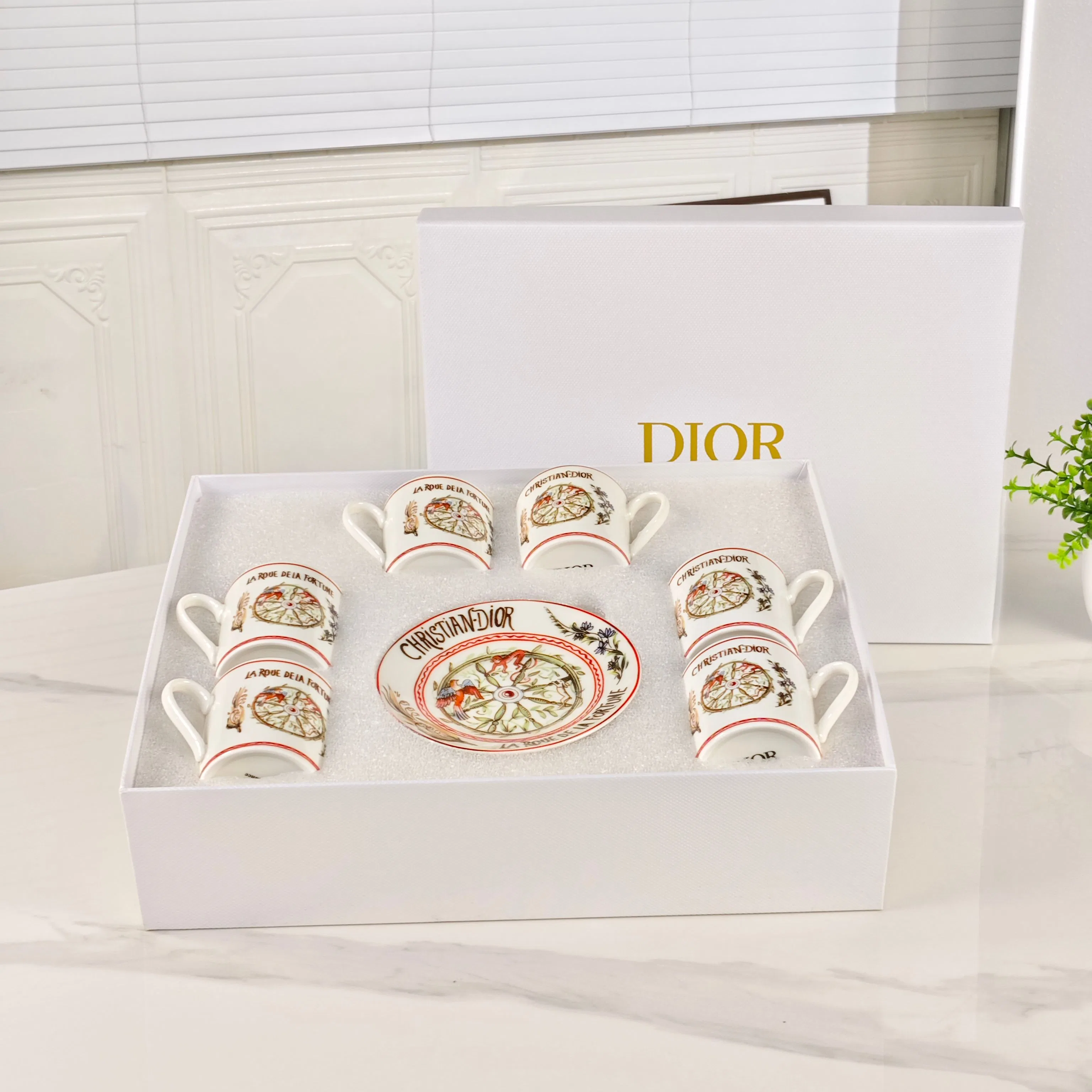 DIO 27FW OJOMUZF 003 찻잔세트