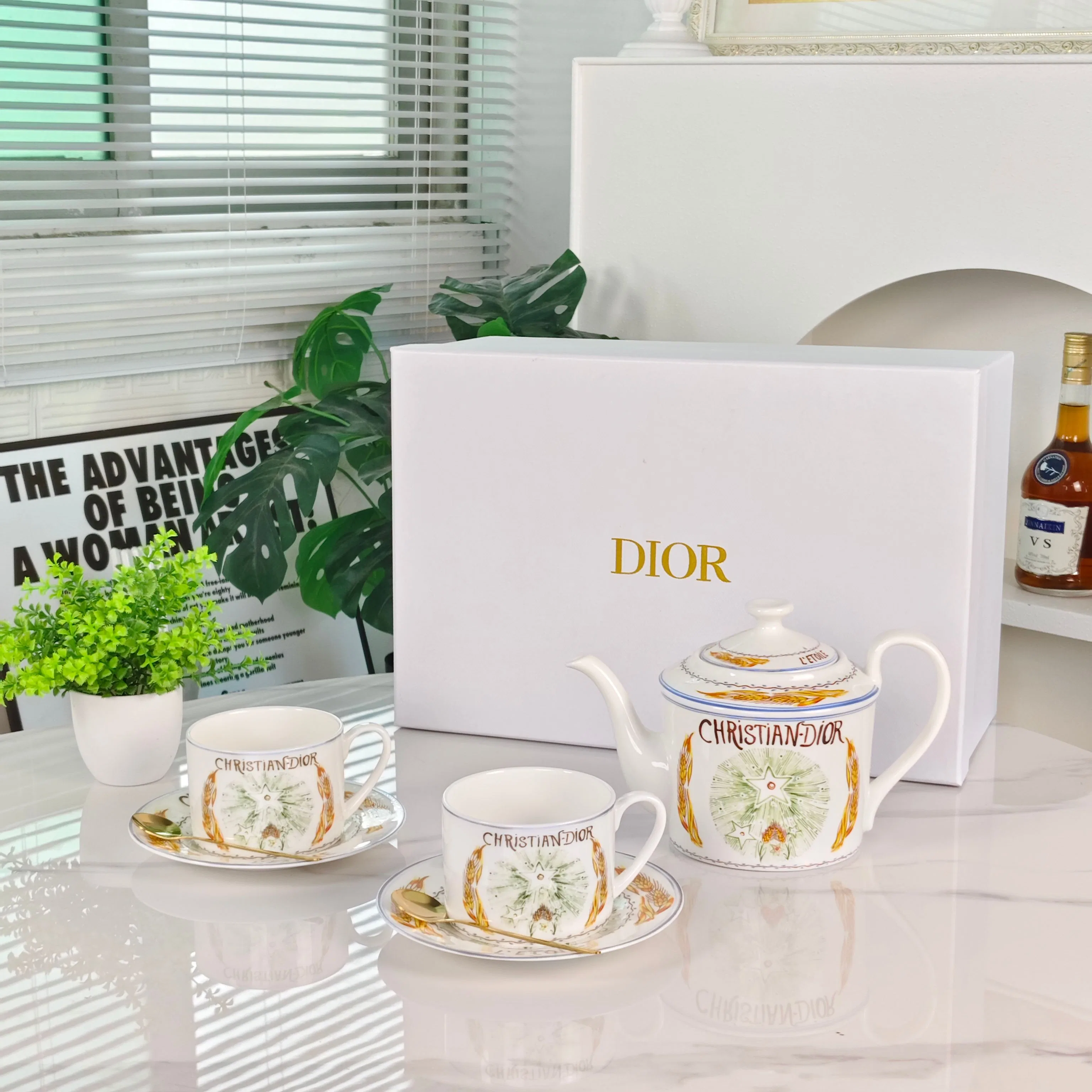 DIO 27FW OJOMUZF 059 찻잔세트