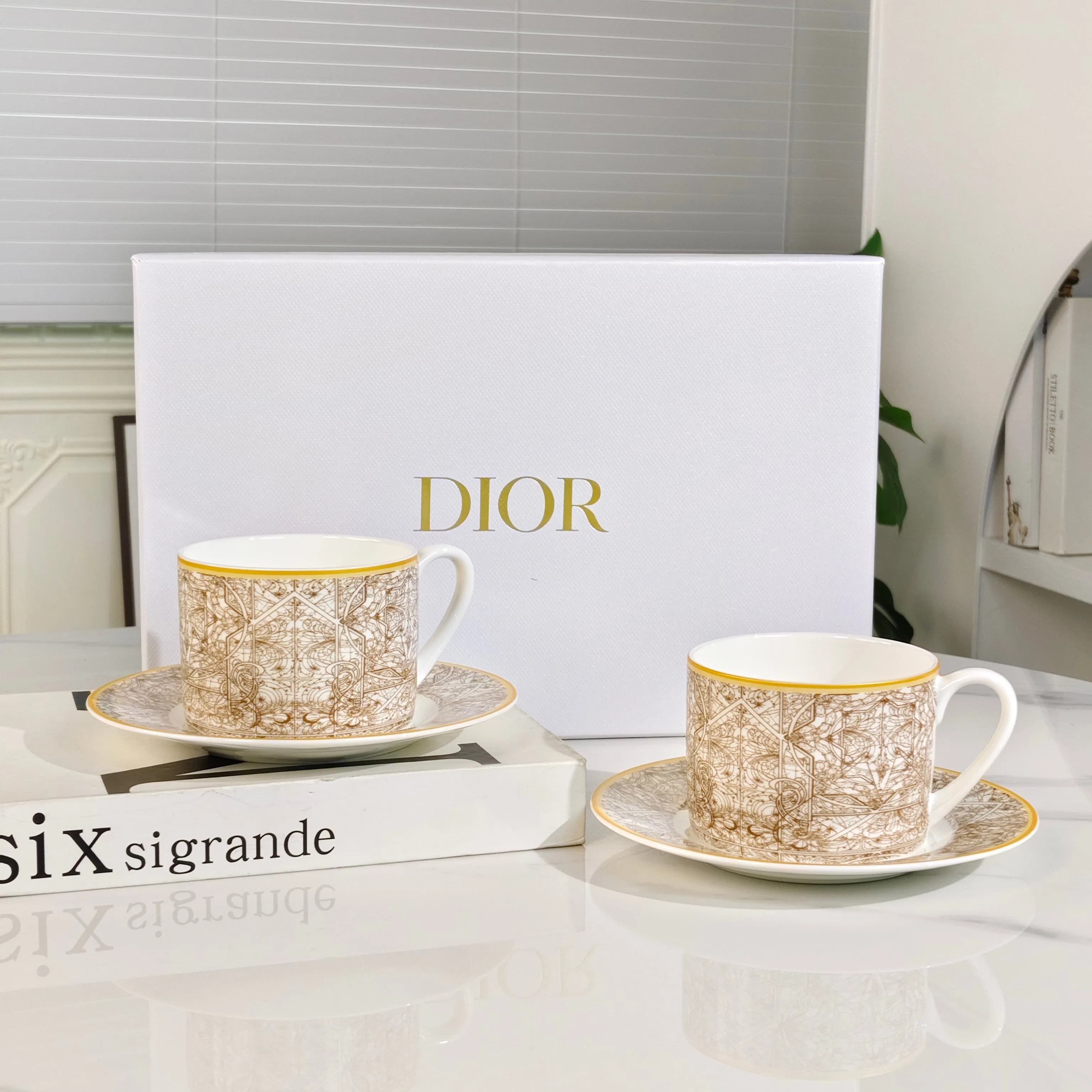 DIO 27FW OJOMUZF 075 찻잔세트